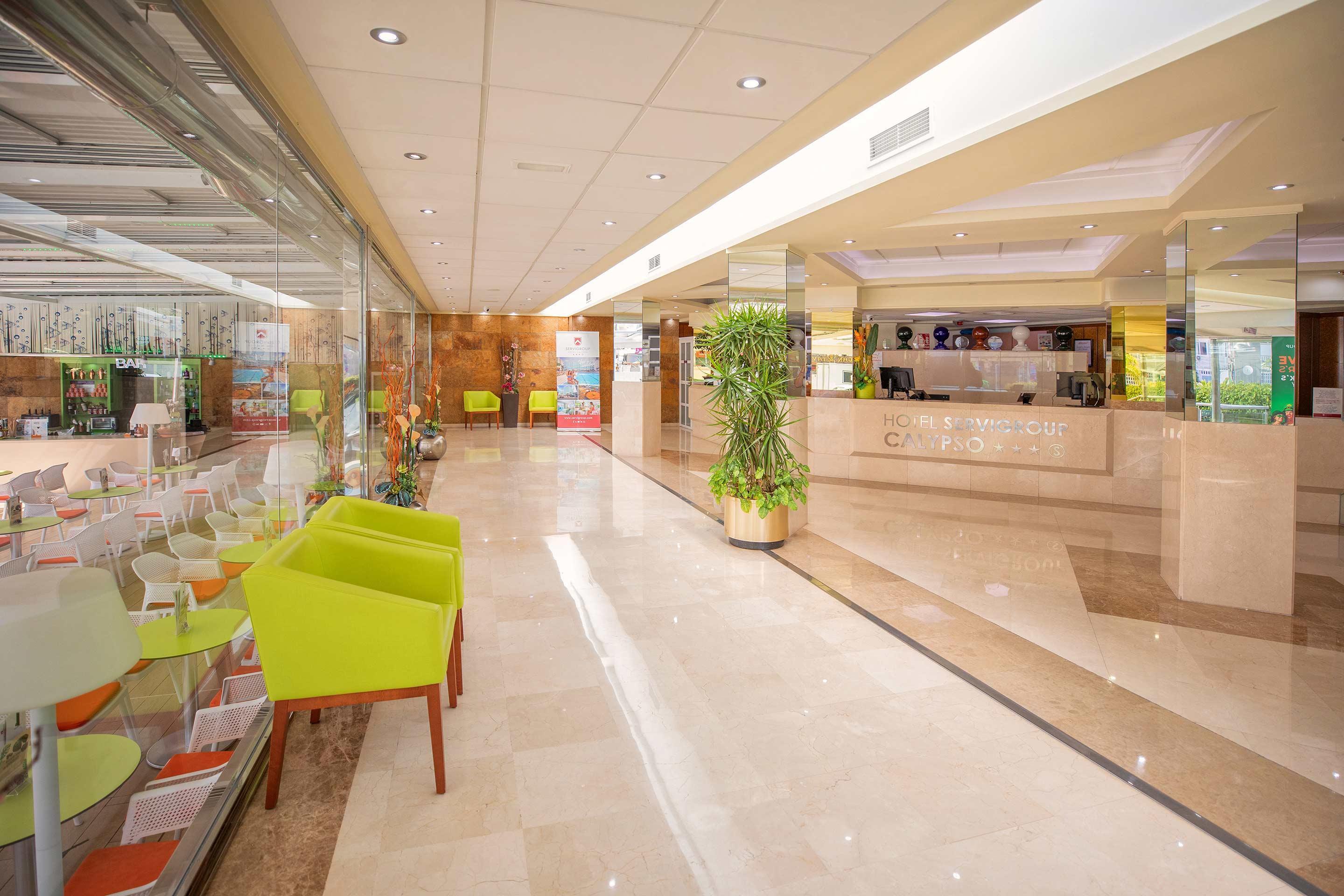 Vista Lobby Hotel Servigroup Calypso