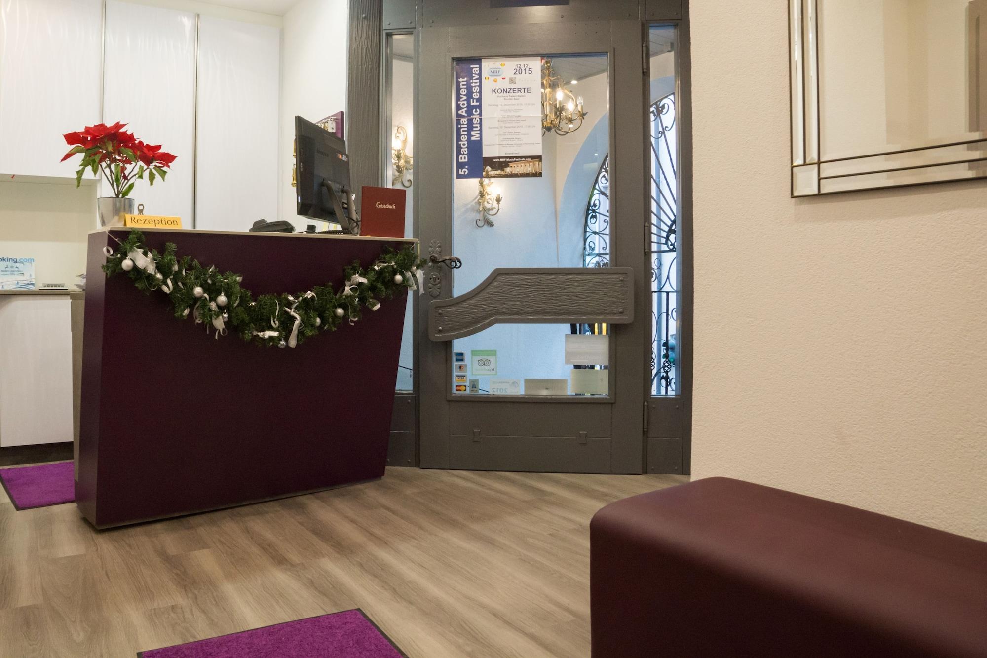 Vista Lobby Hotel Loehr
