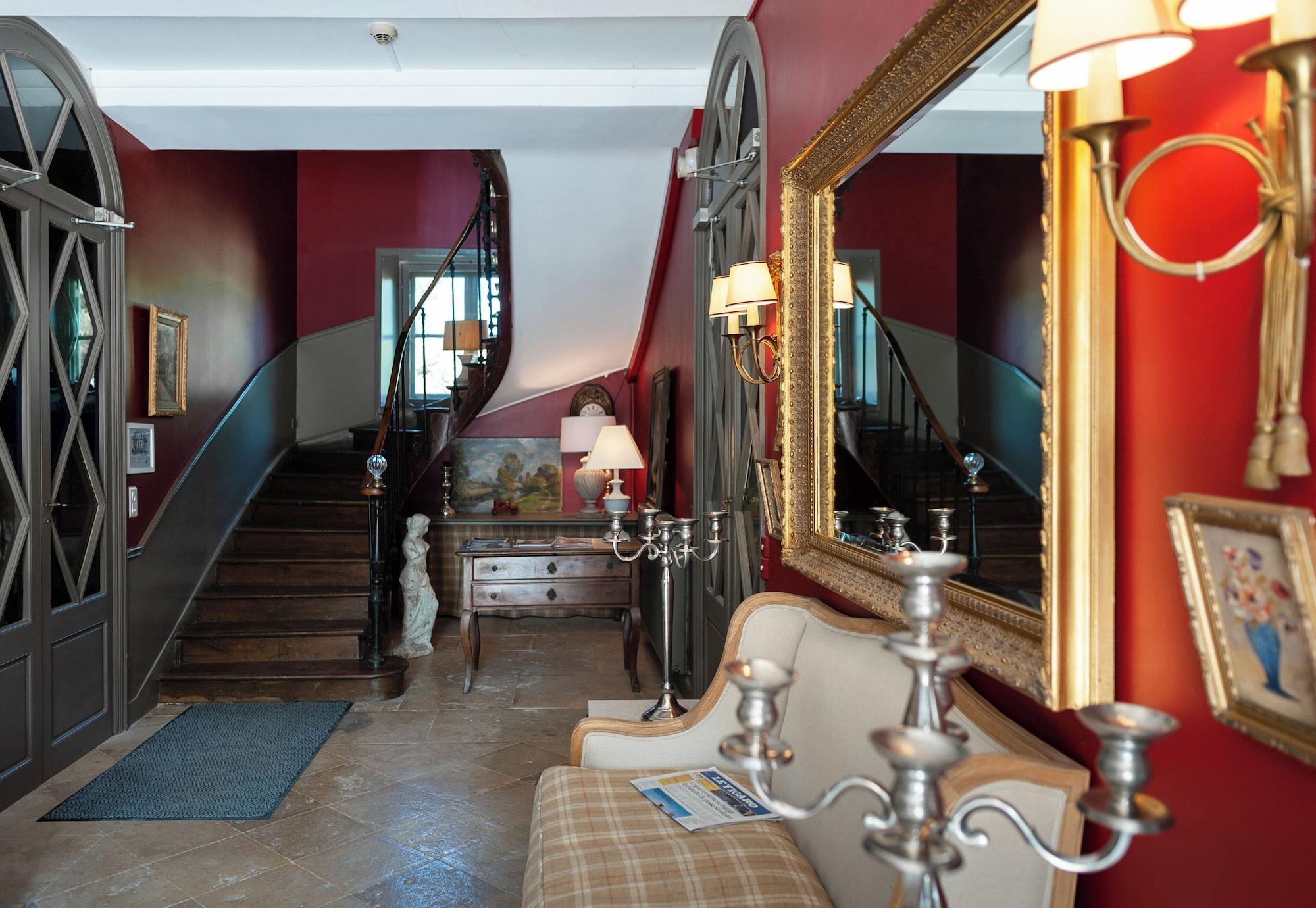 Vista Lobby Château de Courban & Spa Nuxe