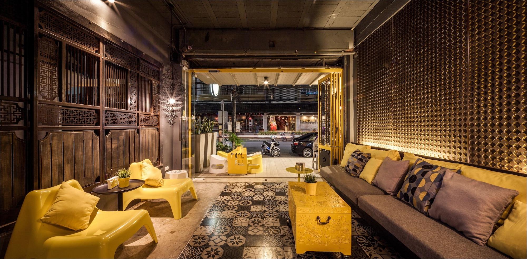 Varios Fulfill Phuket Hostel