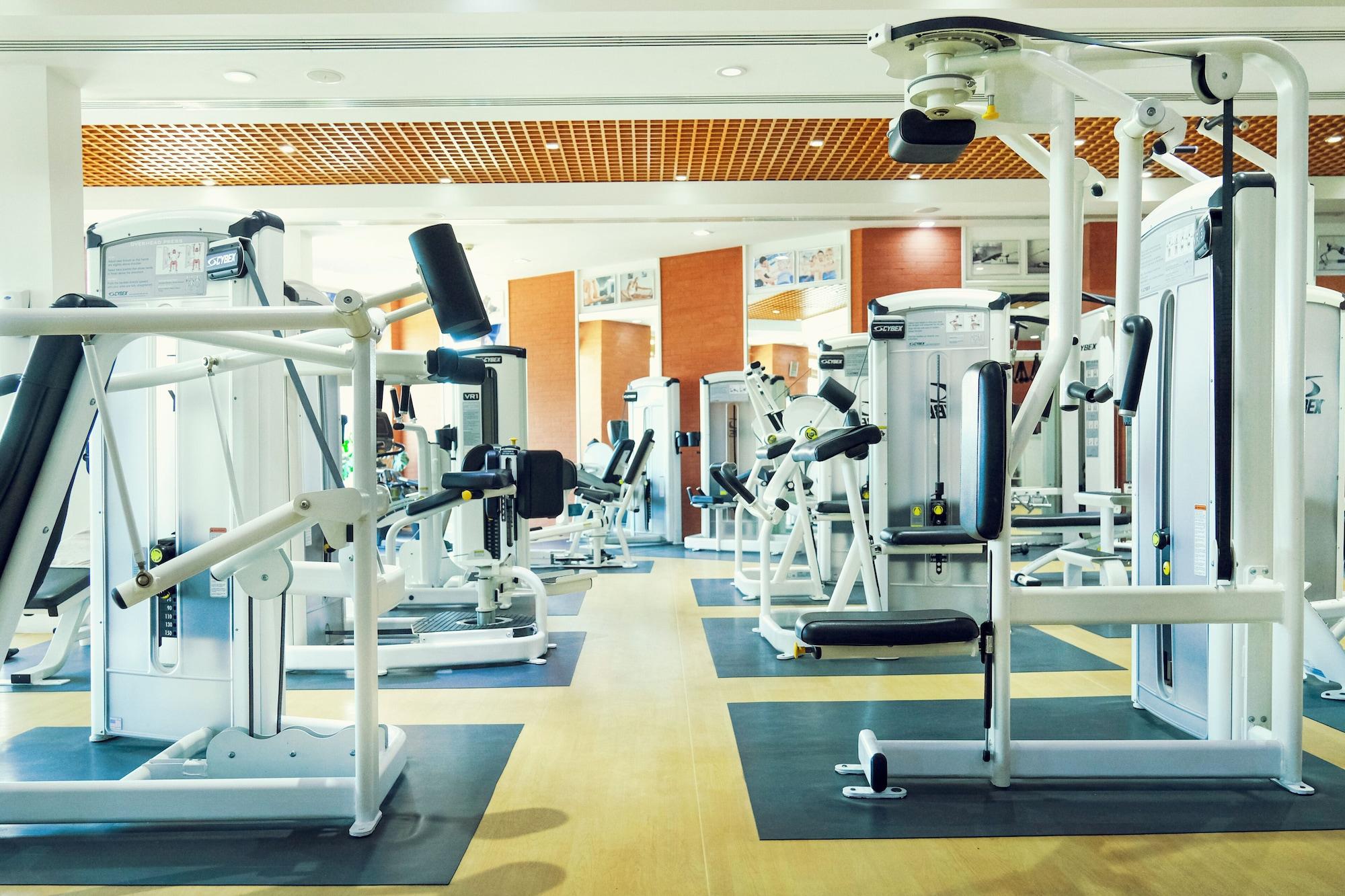 Gimnasio Dubai Marine Beach Resort & Spa