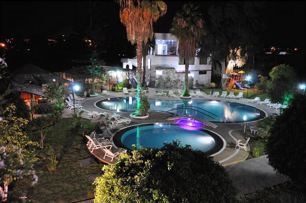 Vista Piscina Hotel Villa de Valverde