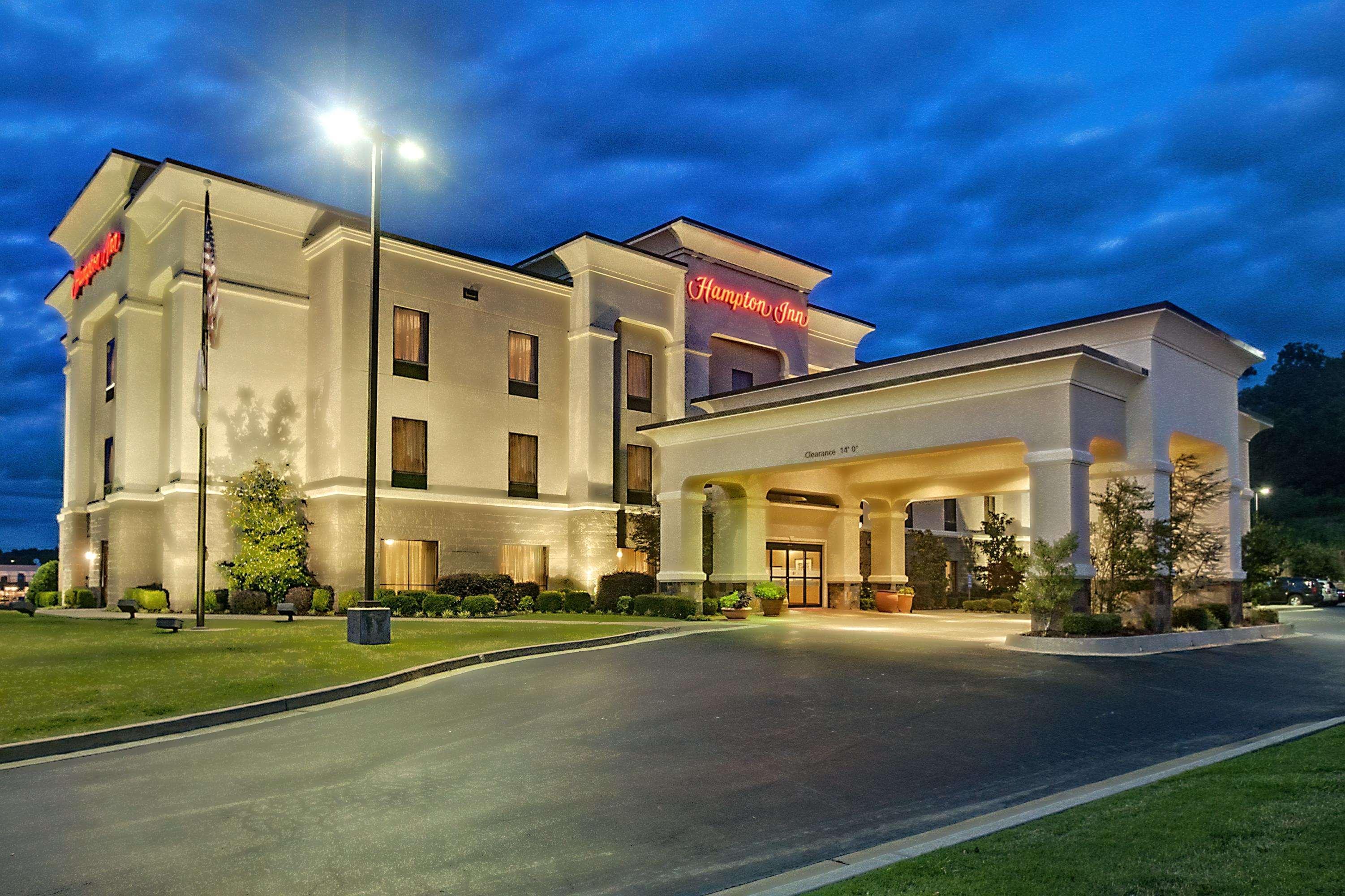 Vista Exterior Hampton Inn Van Buren
