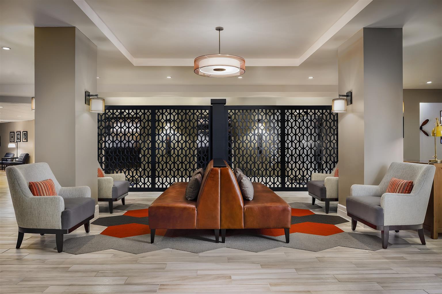 Vista Lobby Four Points by Sheraton Houston Greenway Plaza