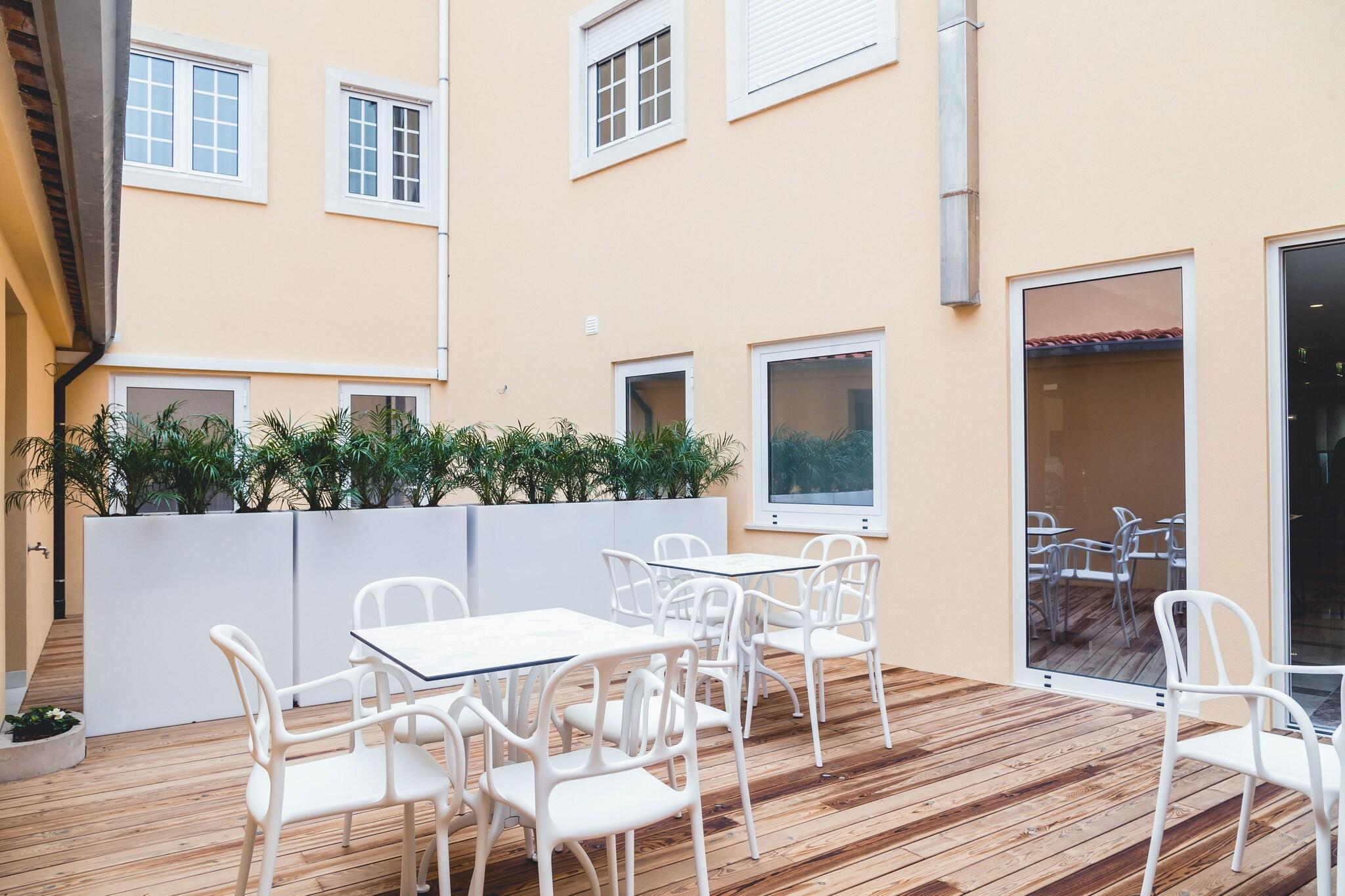 Varios Aveiro Center Hotel