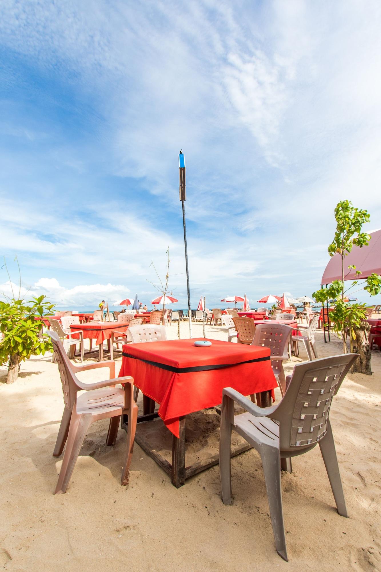 Bar/Salón The Waves