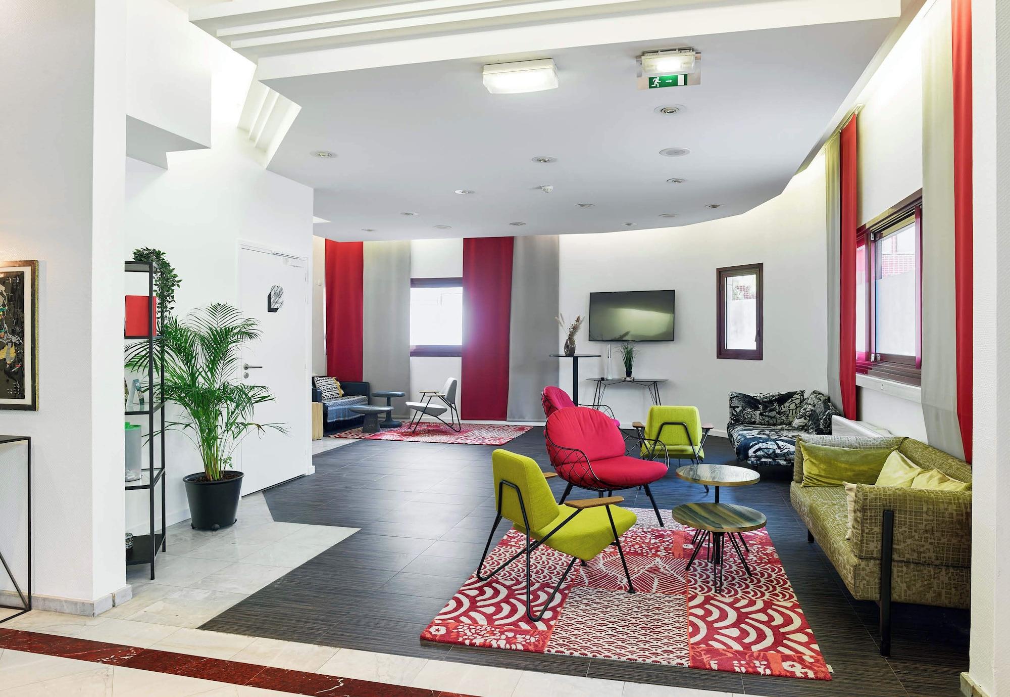 Vista Lobby B&B HOTEL Saint-Quentin-en-Yvelines Centre Gare