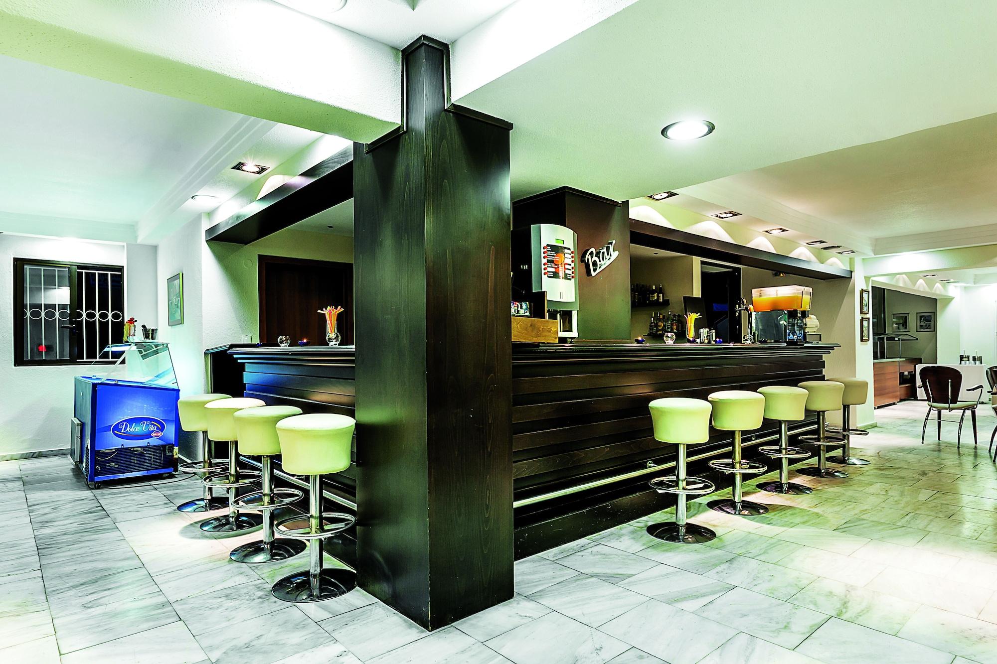 Bar/Salón Elinotel Polis Hotel