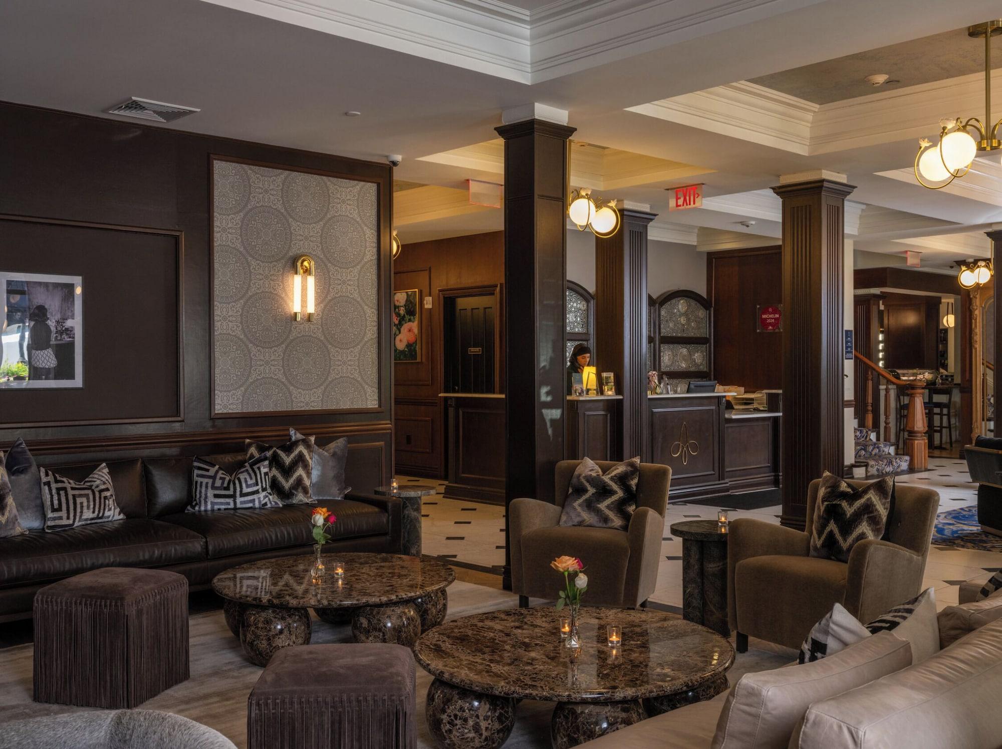 Vista Lobby The Adelphi Hotel