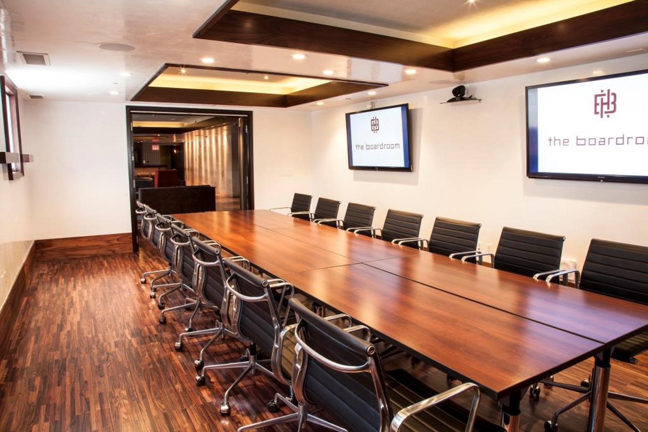 Vista Exterior SIXTY Beverly Hills