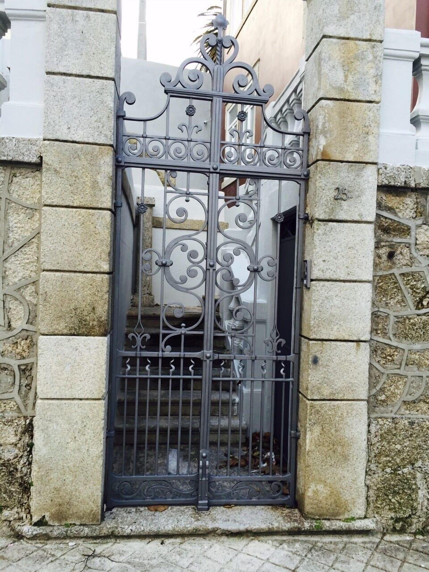 Vista Exterior Casa com Historia