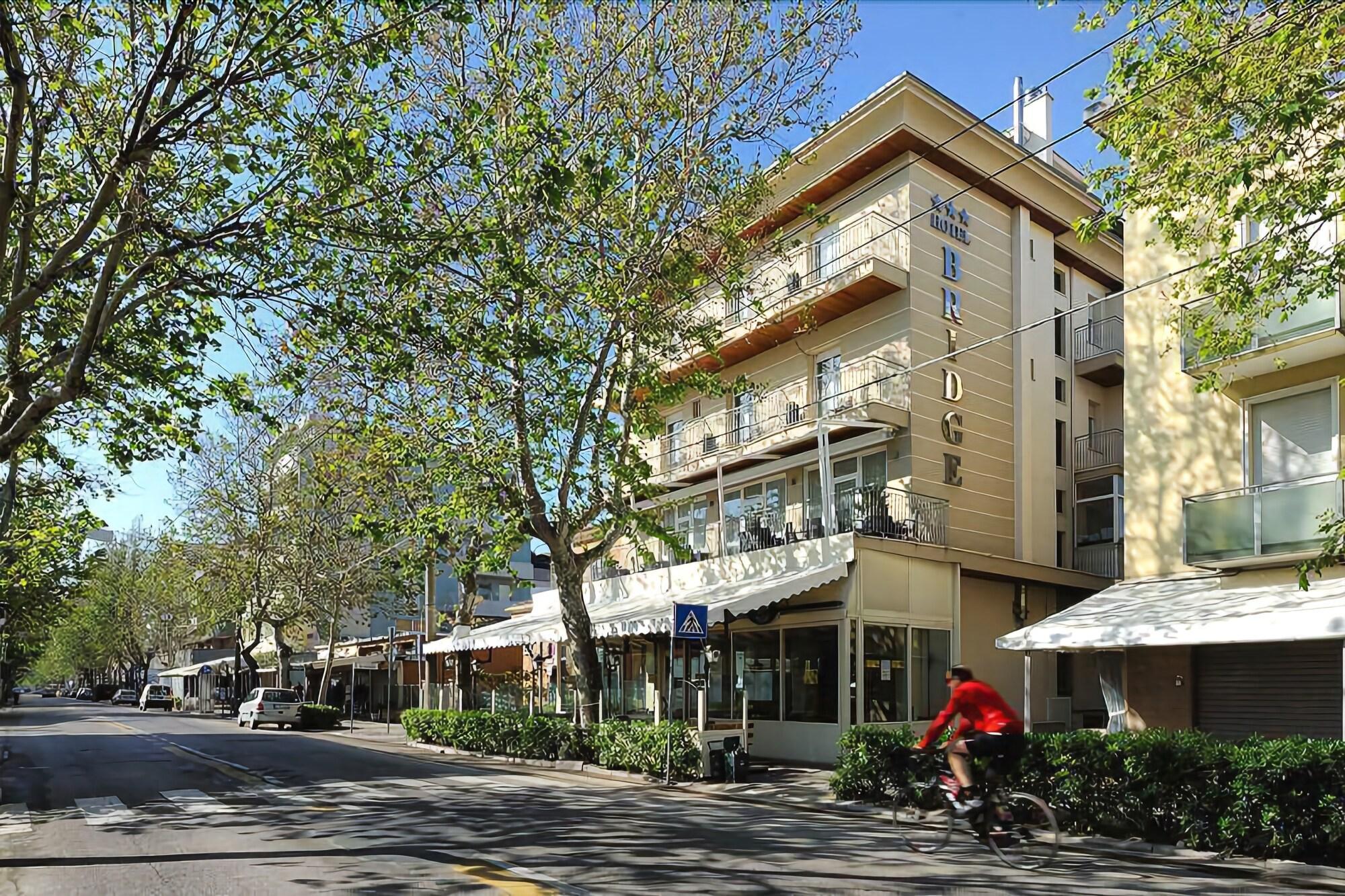 Vista Exterior Hotel Bridge