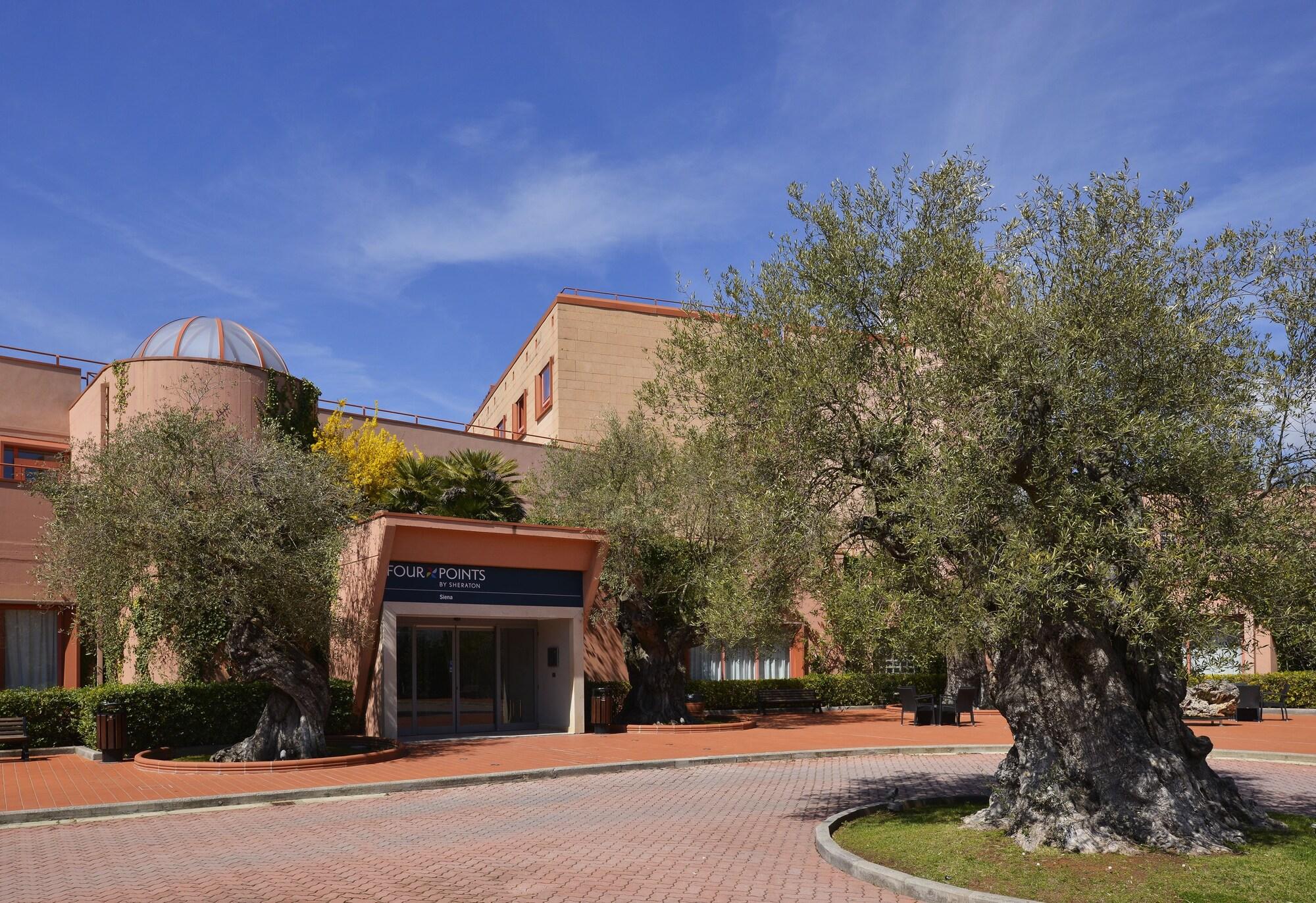 Vista Exterior Four Points by Sheraton Siena