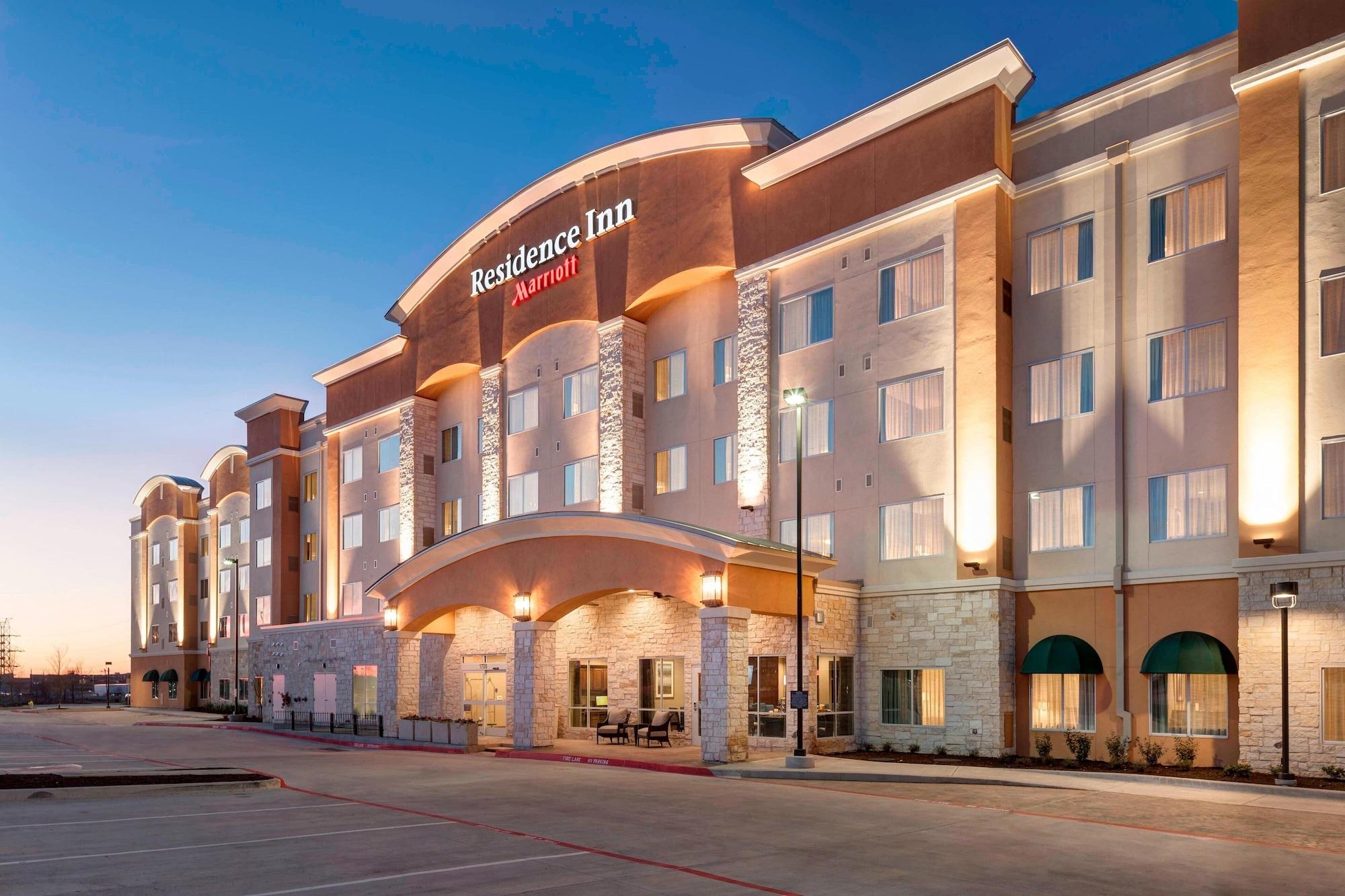 Vista Exterior Residence Inn by Marriott Dallas Plano/Richardson