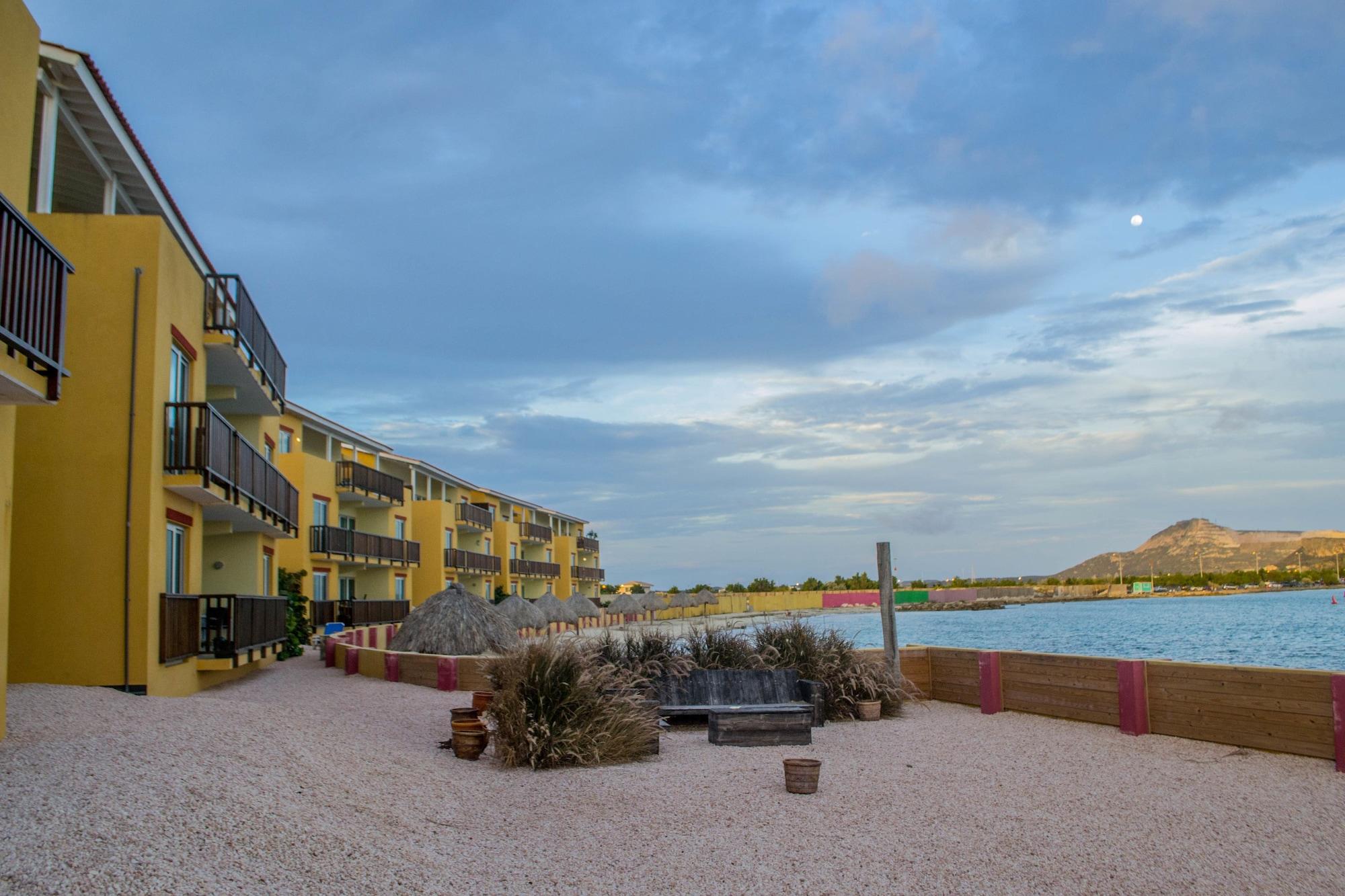 Playa Palapa Beach Resort