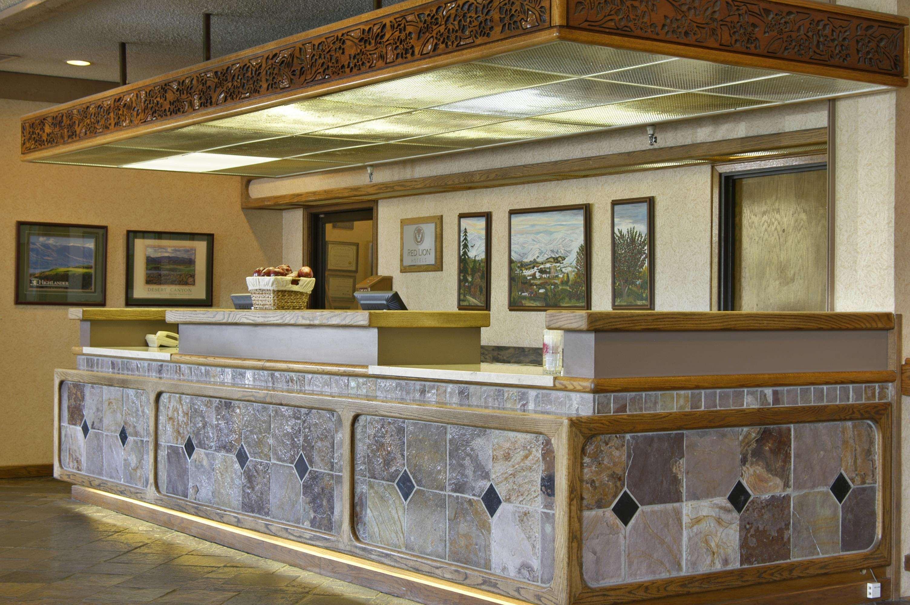 Vista Lobby Red Lion Hotel Wenatchee City Center