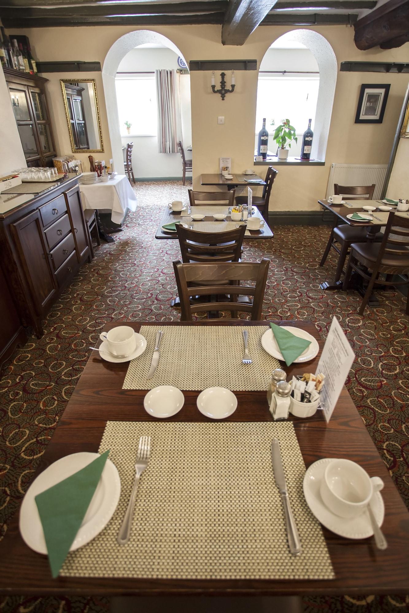 Restaurant The Poplars Moulton