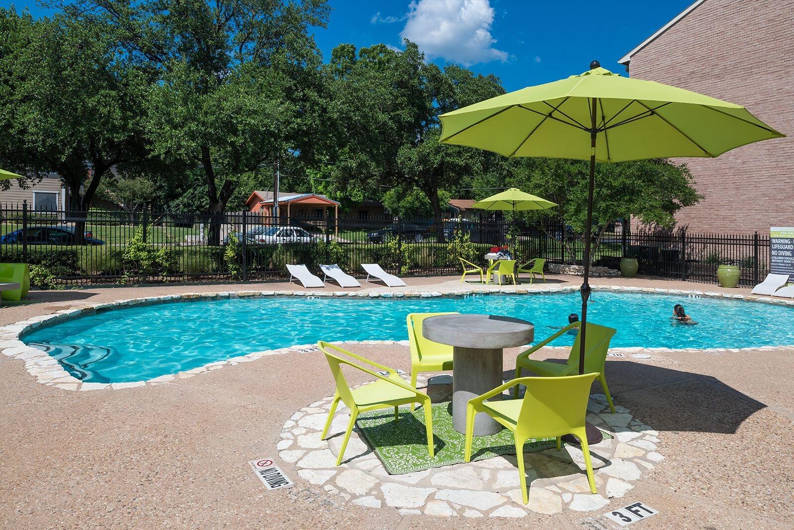 Varios Landing Austin
