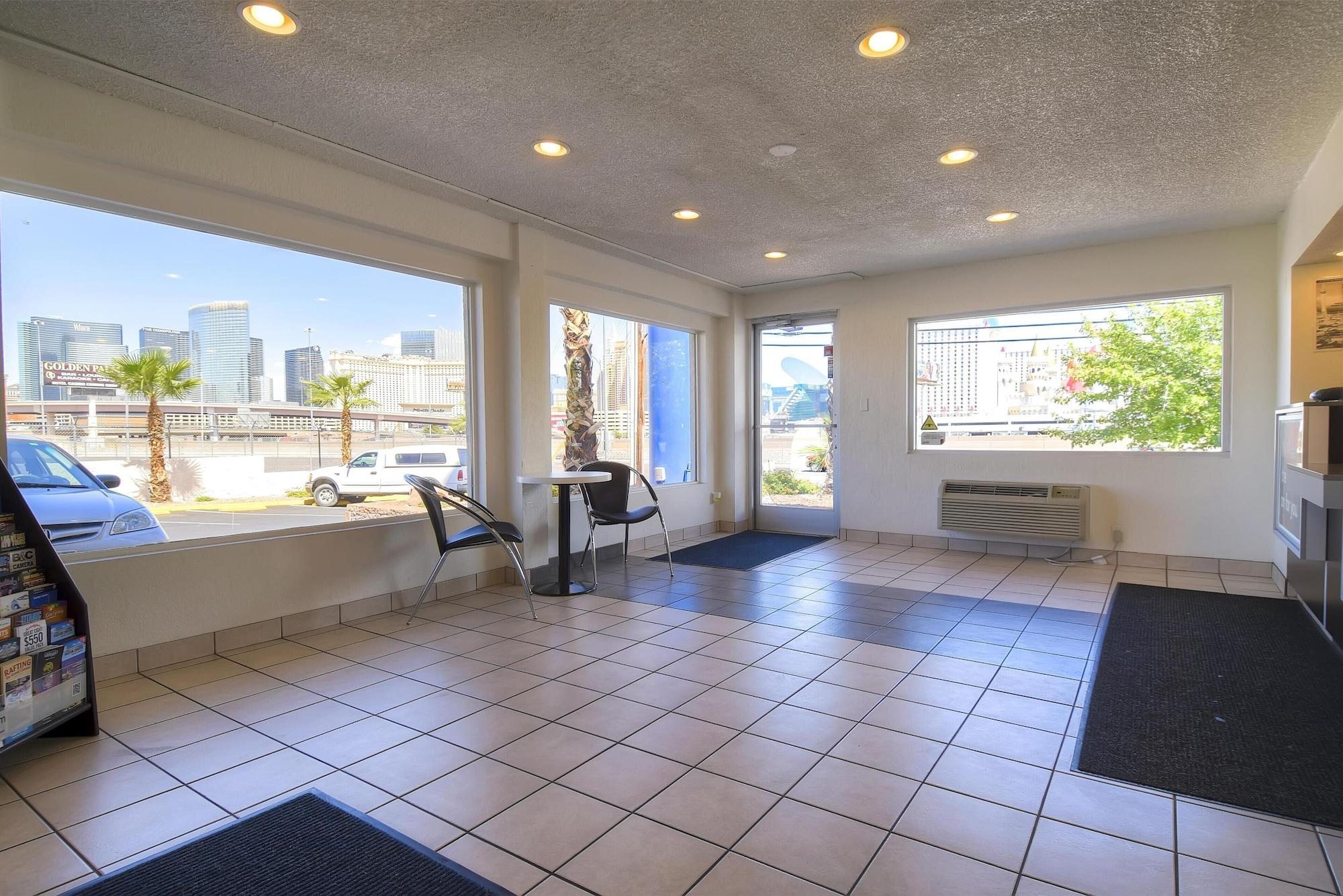 Vista Lobby Motel 6 Las Vegas, NV – I-15 Stadium