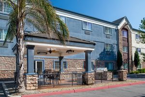 Alojamiento - Candlewood Suites Turlock by IHG