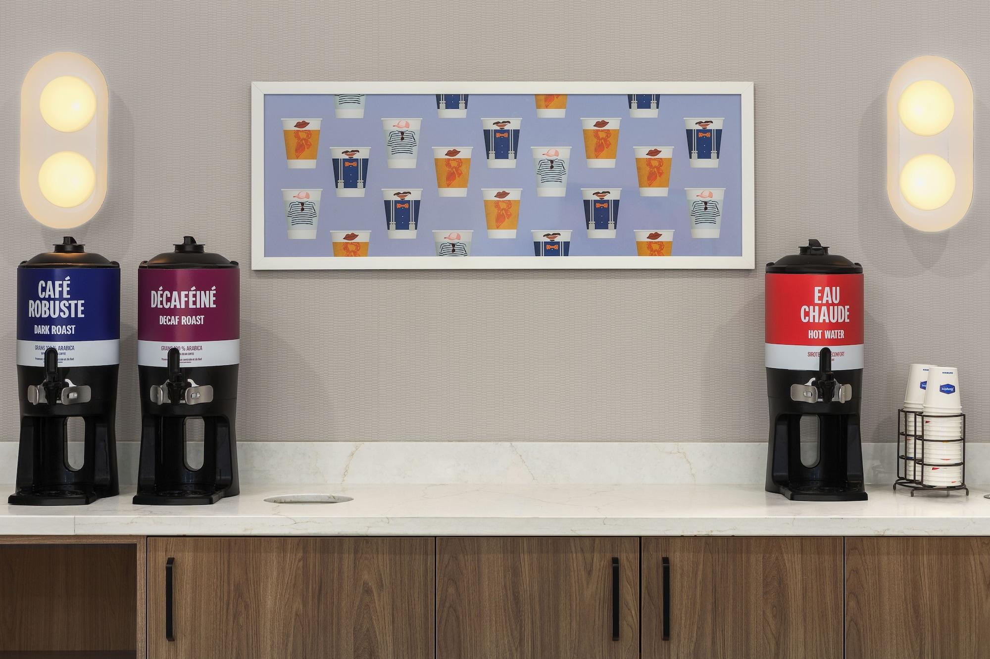 Restaurant Hampton Inn by Hilton Montreal East Anjou