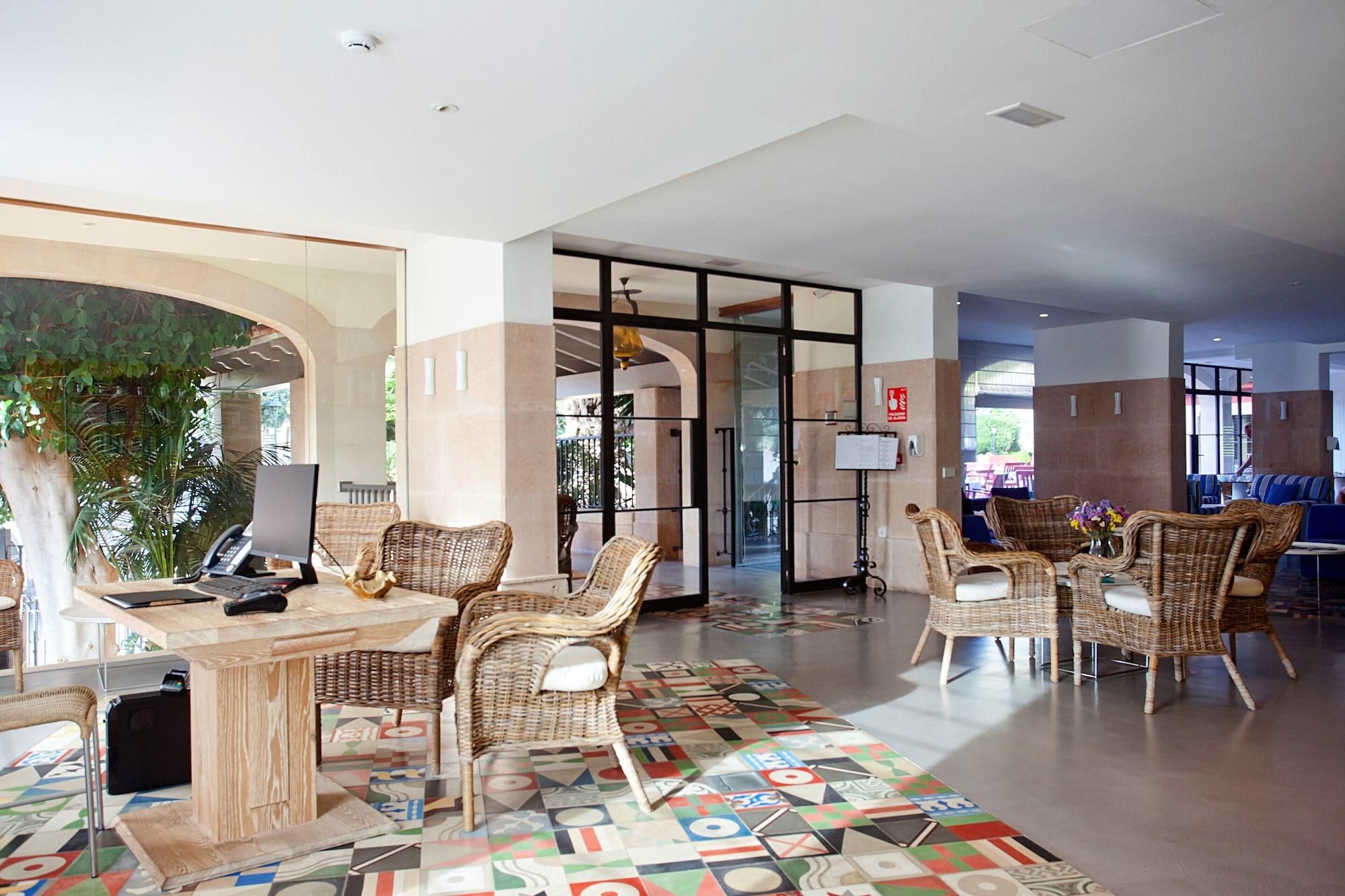 Vista Lobby Hotel Cala Sant Vicenç - Adults Only + 16