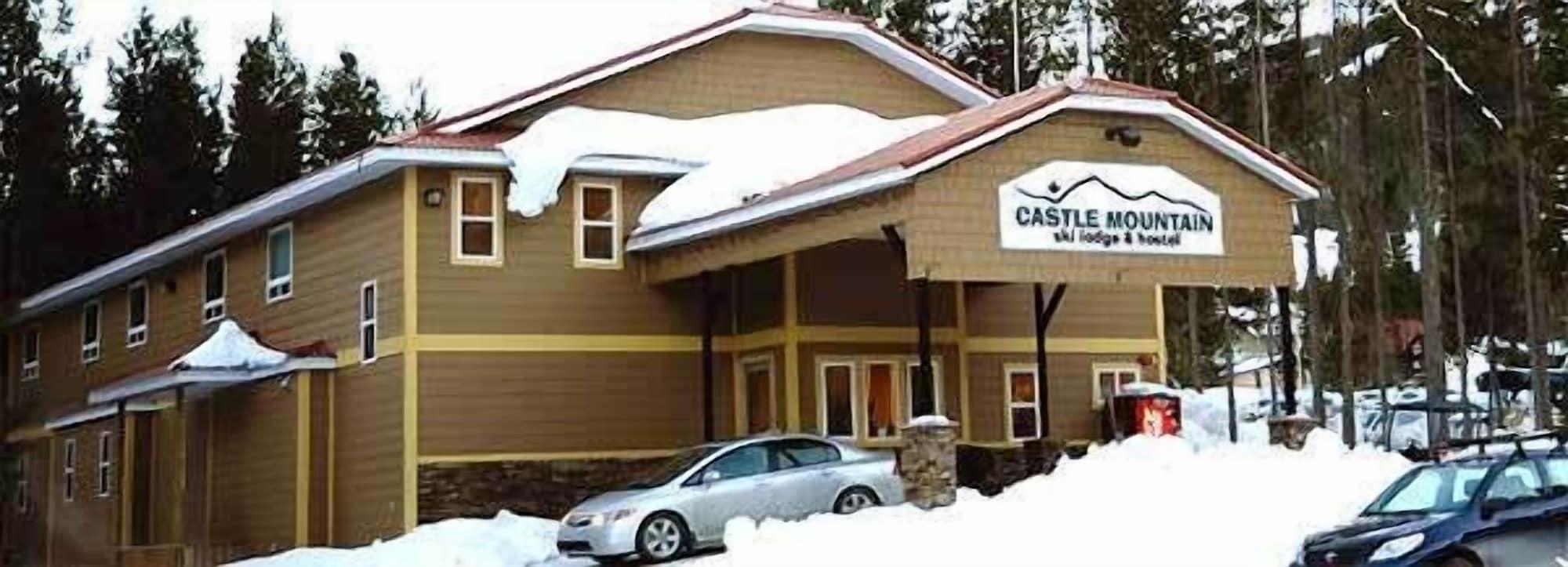 Vista Exterior Castle Mountain Ski Lodge - Hostel