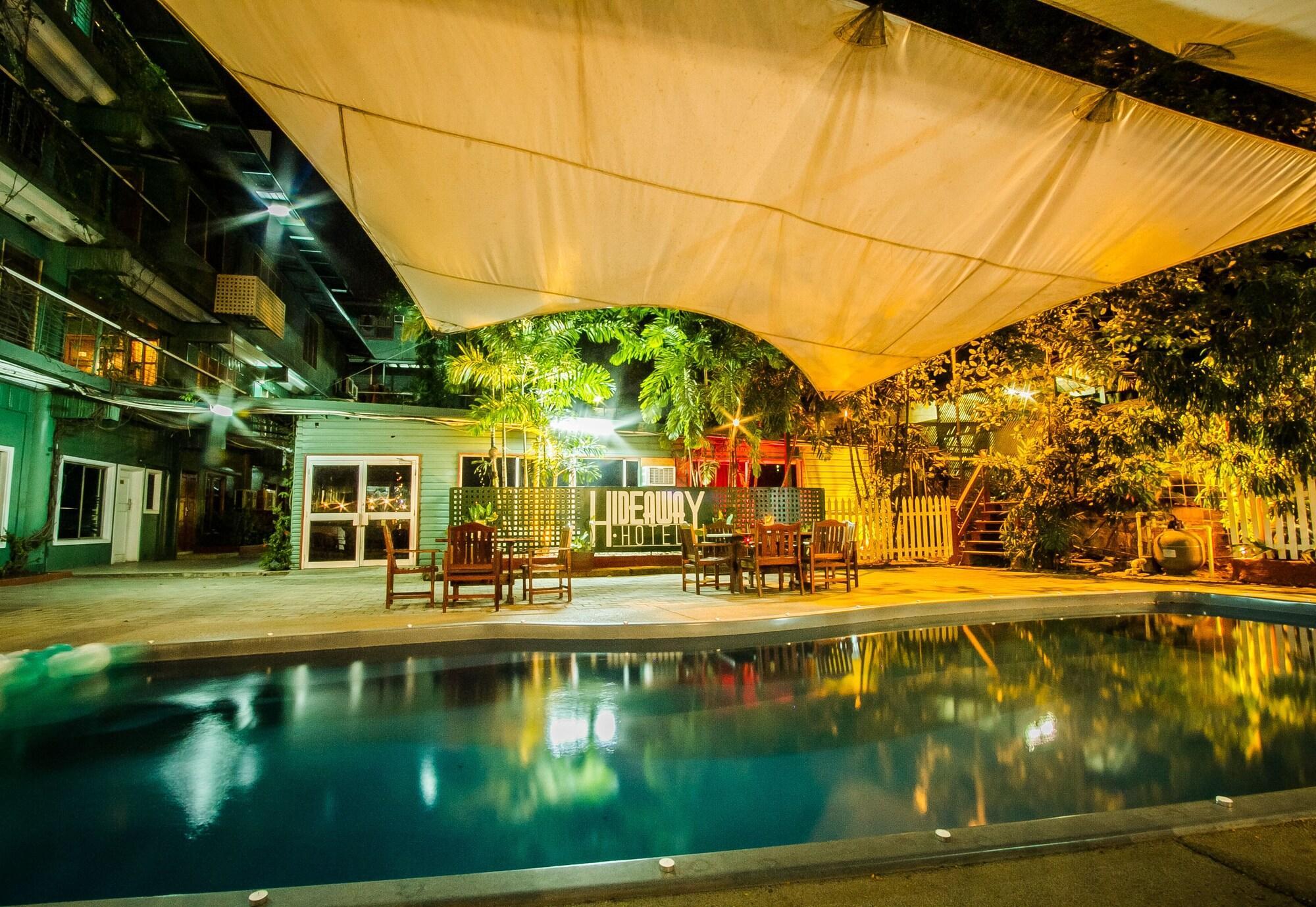 Vista Piscina The Hideaway Hotel