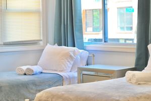 Alquiler Vacacional - 15 Minutes From Manhattan Private 2-Bedroom in Astoria Queens/LIC