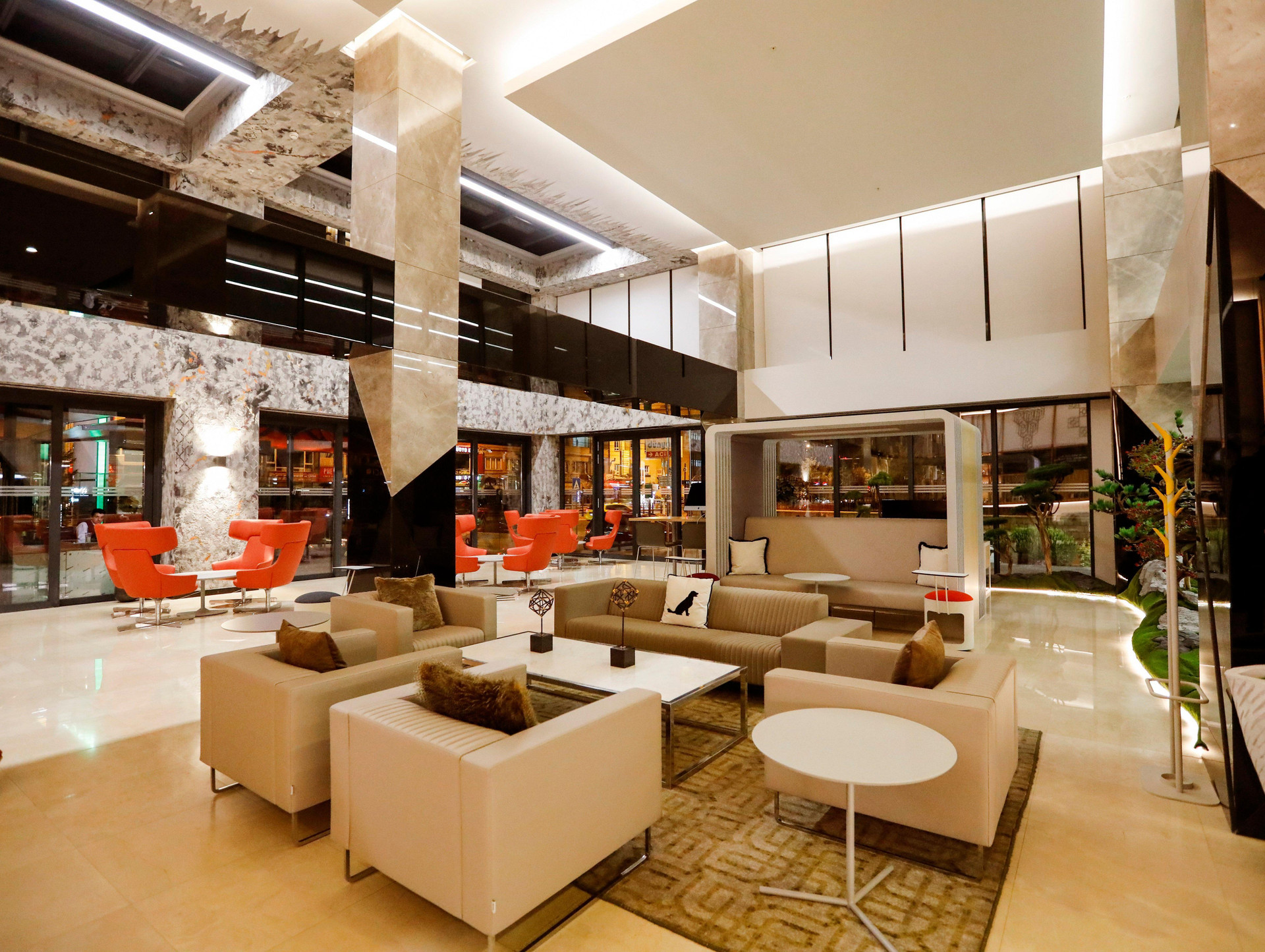 Vista Lobby Holiday Inn Kayseri - Duvenonu by IHG