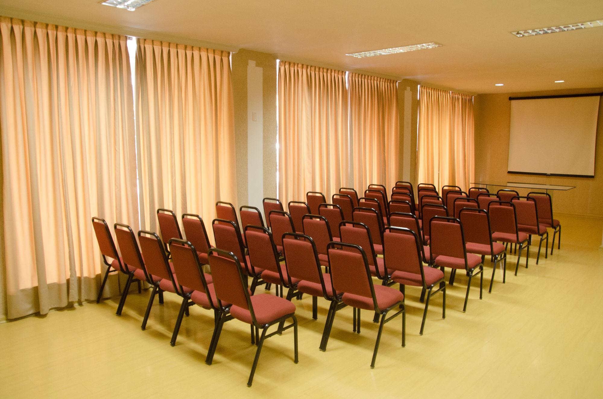 Sala de Reuniones Rede Andrade San Martin Hotel