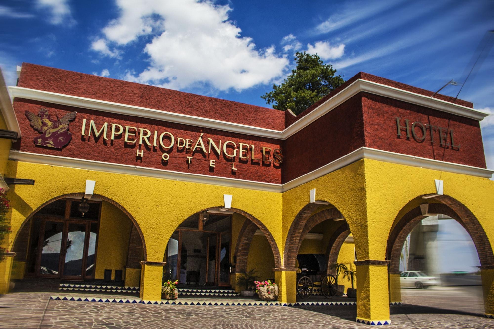Vista Exterior Imperio de Angeles