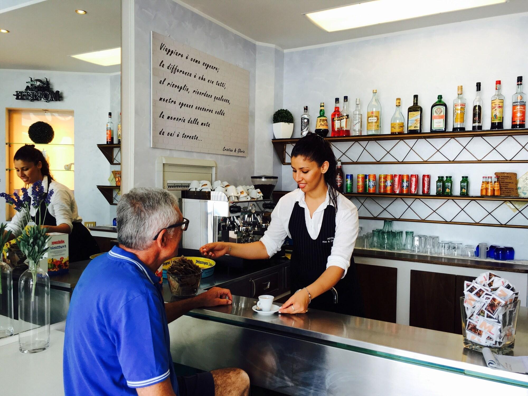 Bar/Salón Beach Hotel Clerice