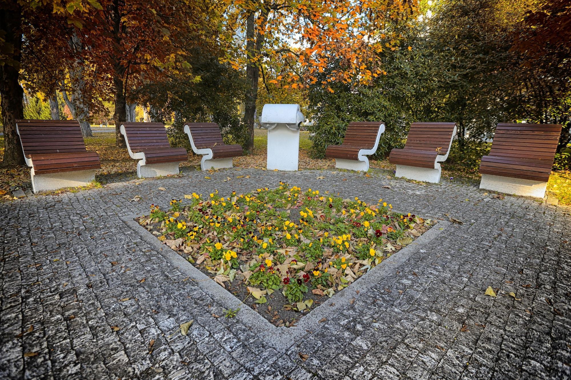 Vista Exterior Esplanade Ensana Health Spa Hotel