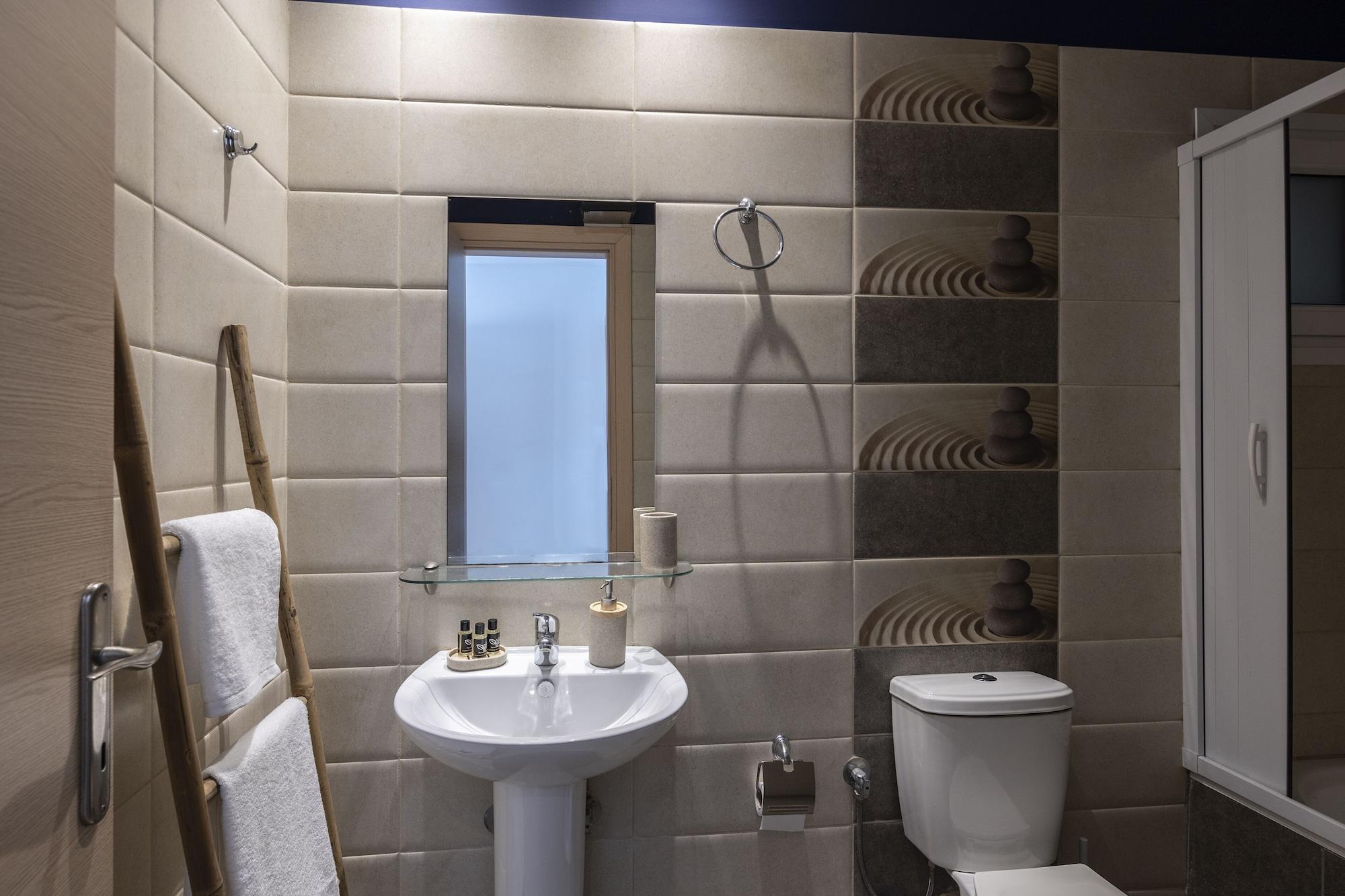 Equipamiento de Habitación Hotel Kontes