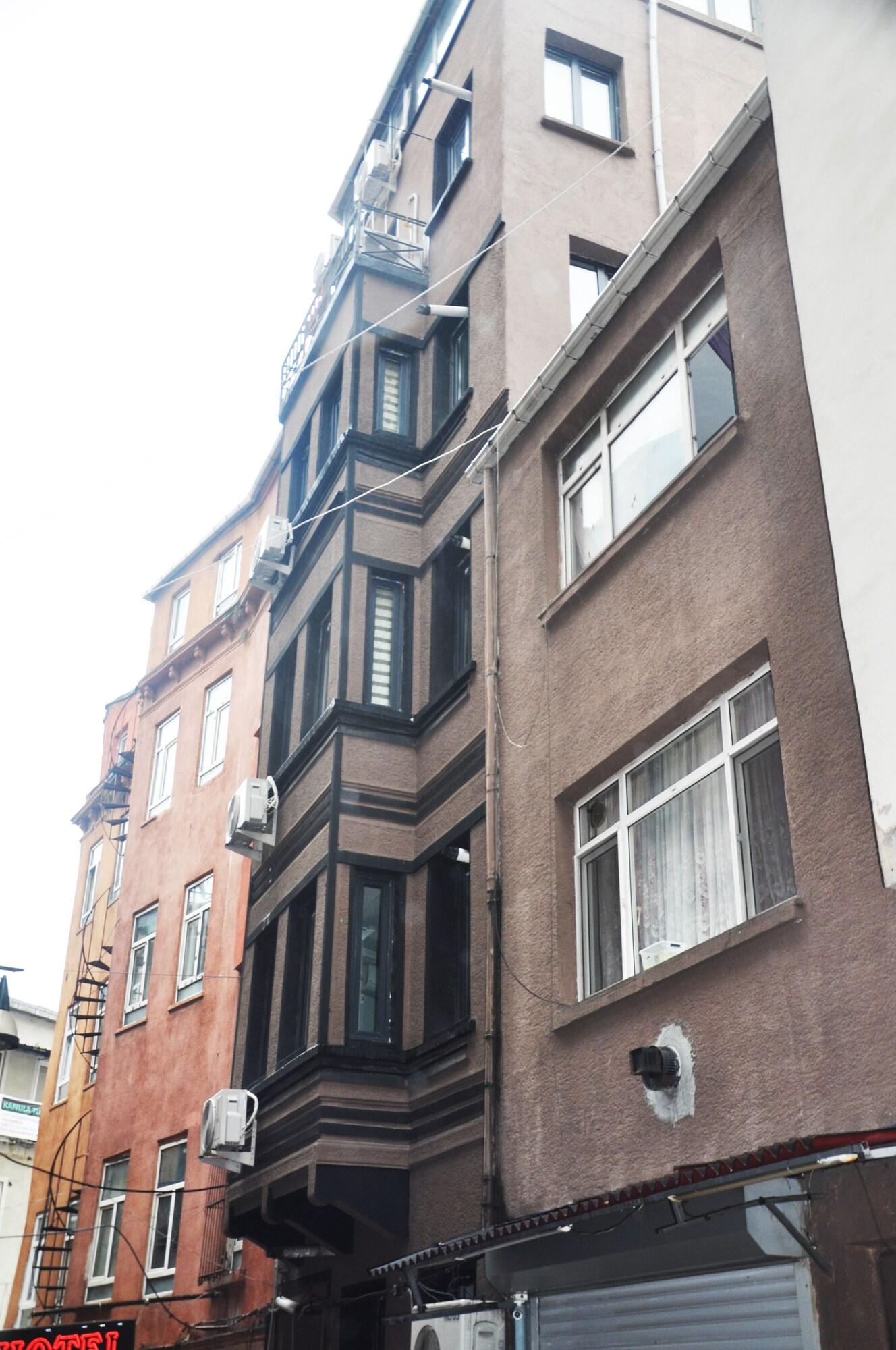 Varios The Queen's Istanbul