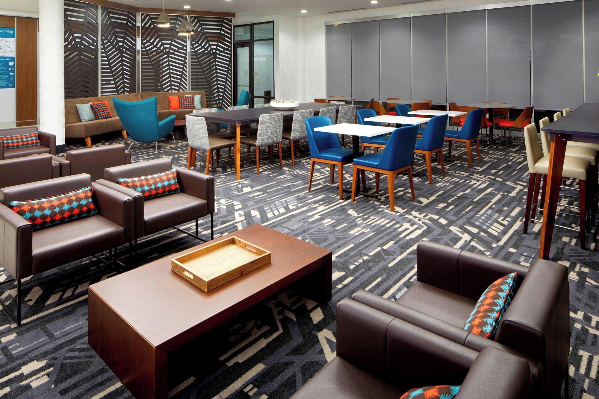 Vista Lobby SpringHill Suites by Marriott Columbus Easton Area