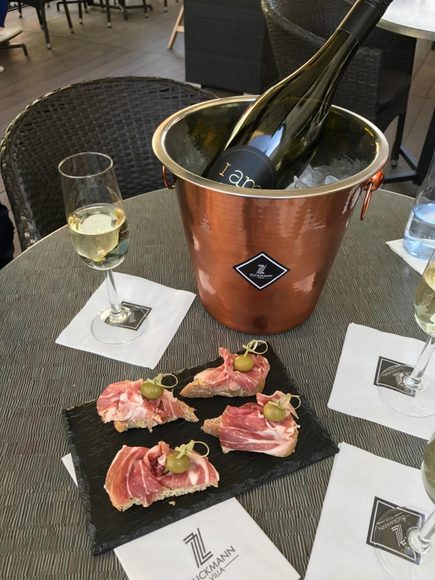 Sala de Reuniones Zuckmann Villa