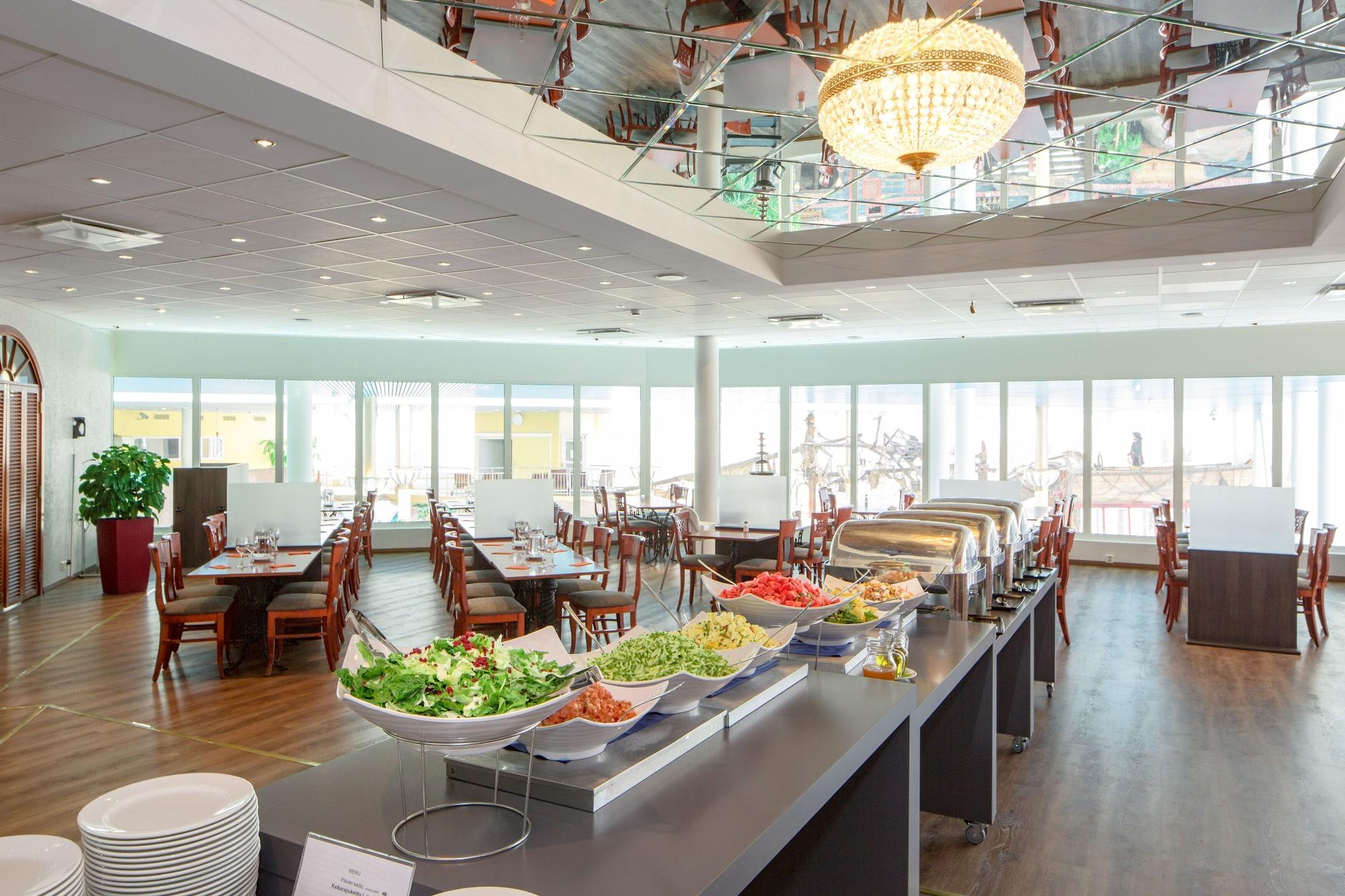 Restaurant Holiday Club Turun Caribia