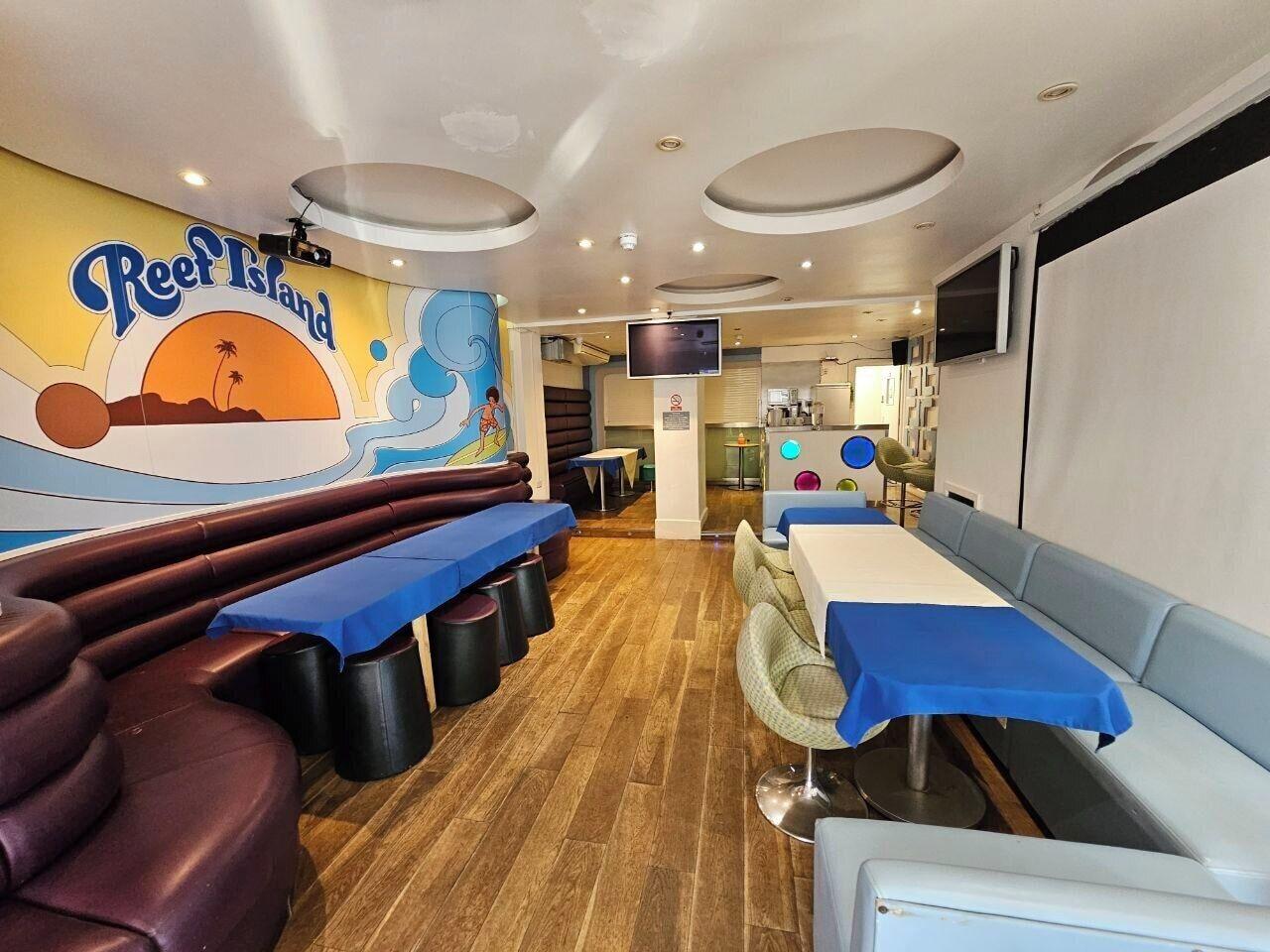 Bar/Salón Reef Lodge