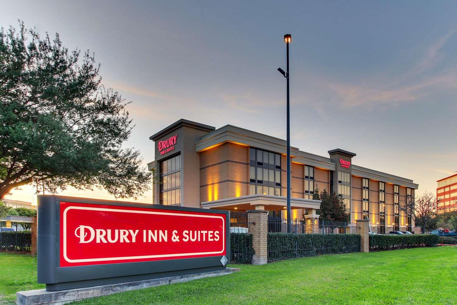 Vista Exterior Heritage Inn Suites Houston/Sugar Land, Trademark by Wyndham