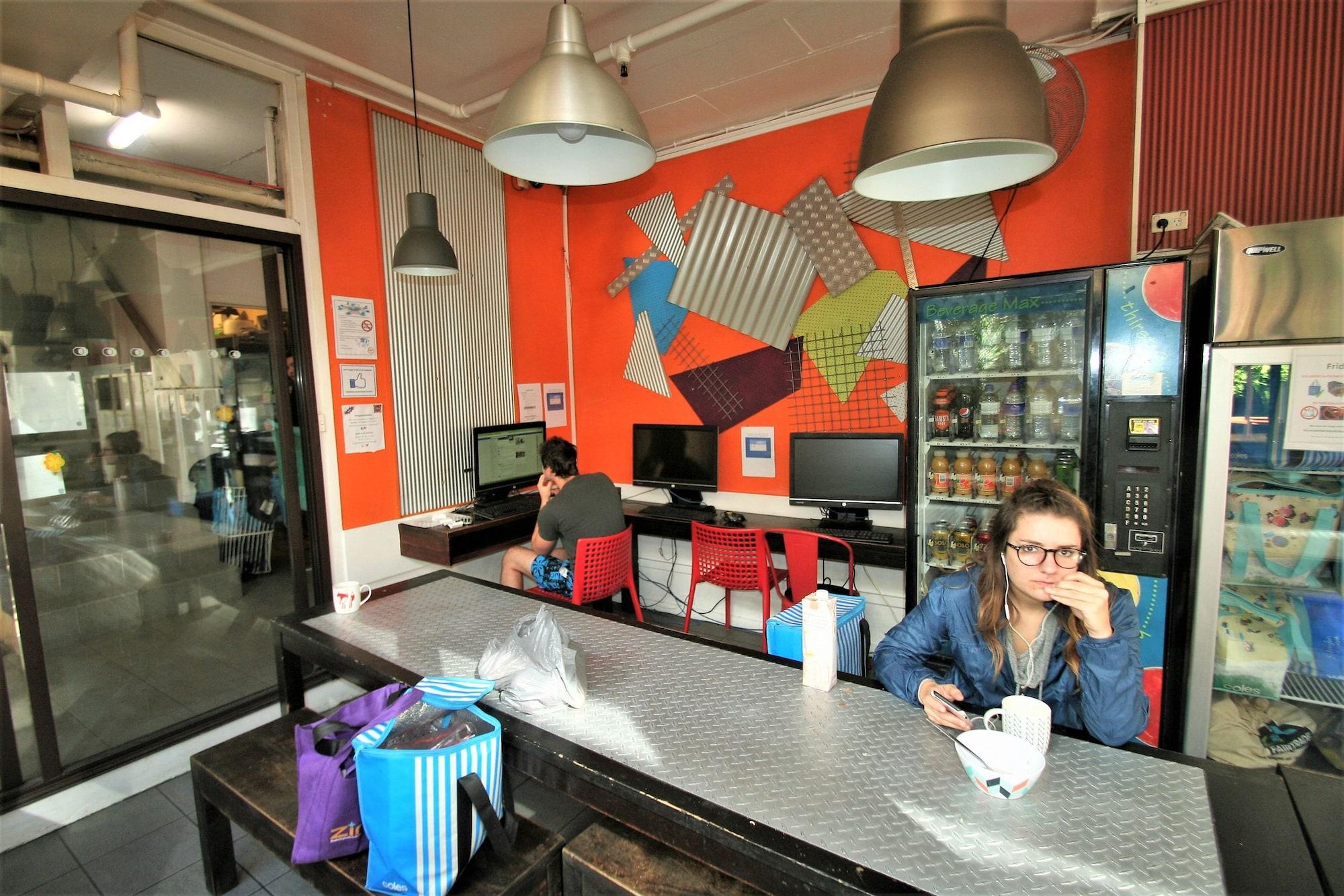 Bar/Salón Original Backpackers