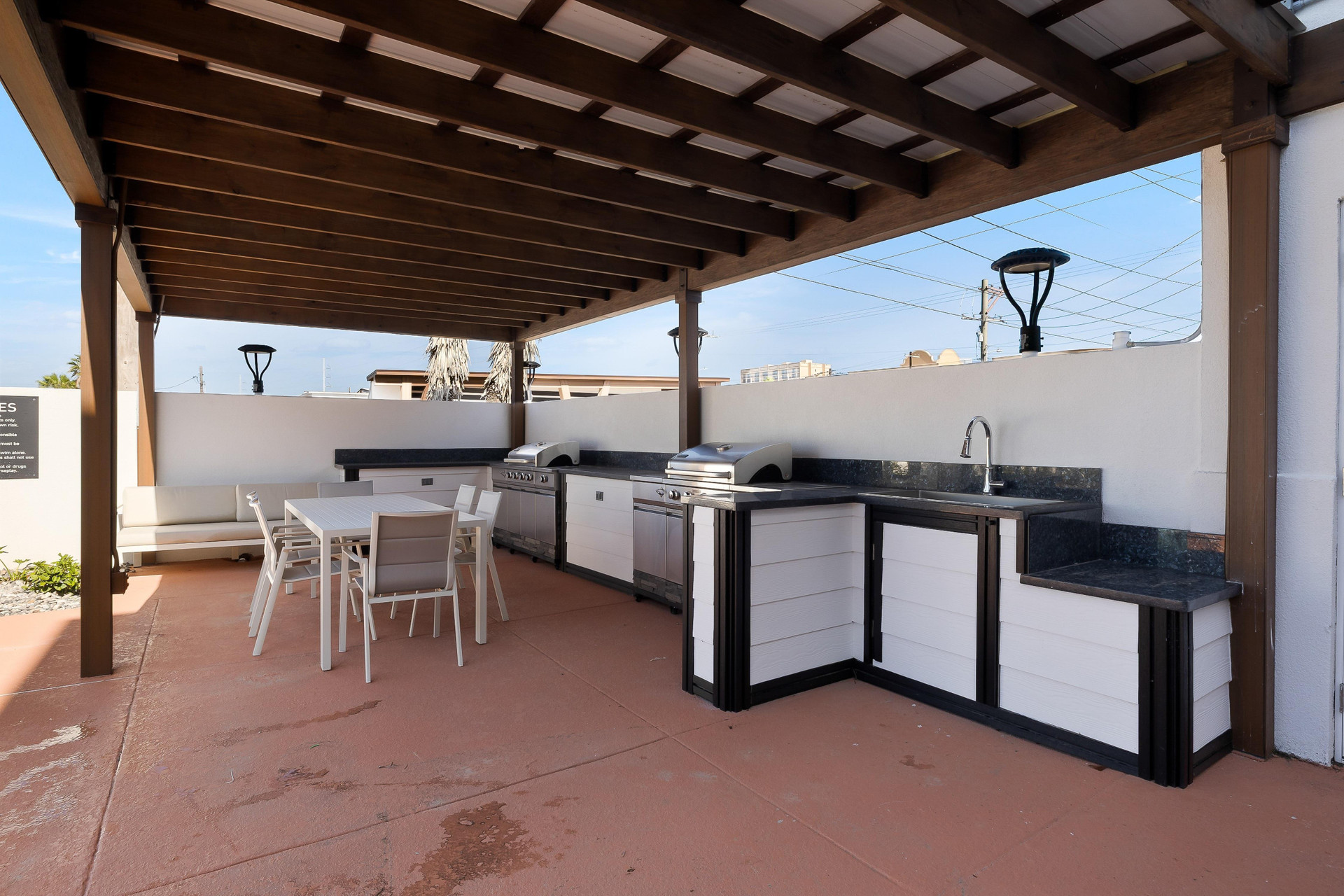 Vista Exterior Home2 Suites by Hilton South Padre Island