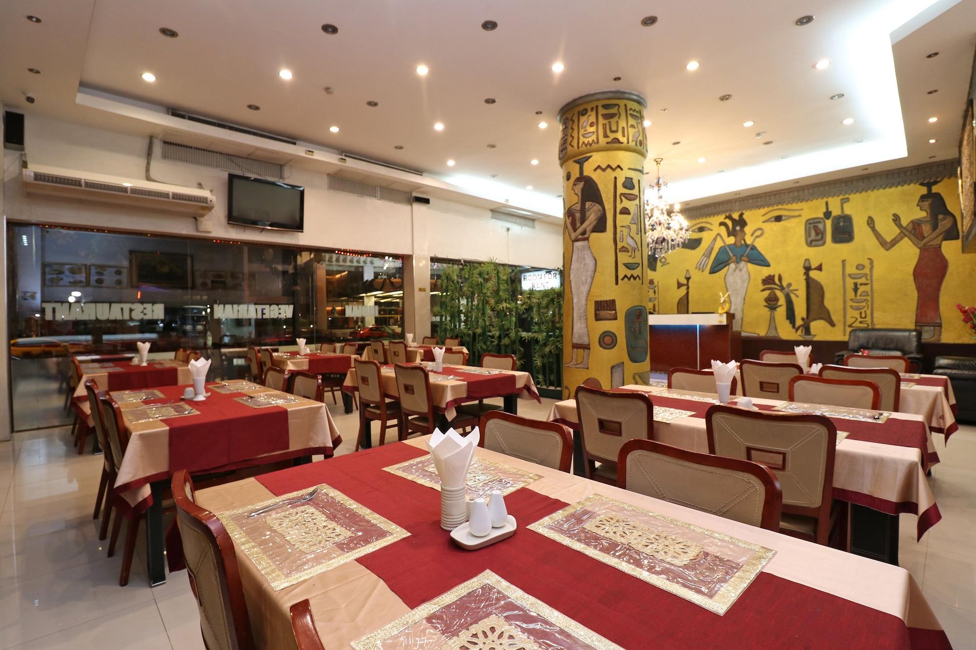 Restaurant Diamond Residence Silom