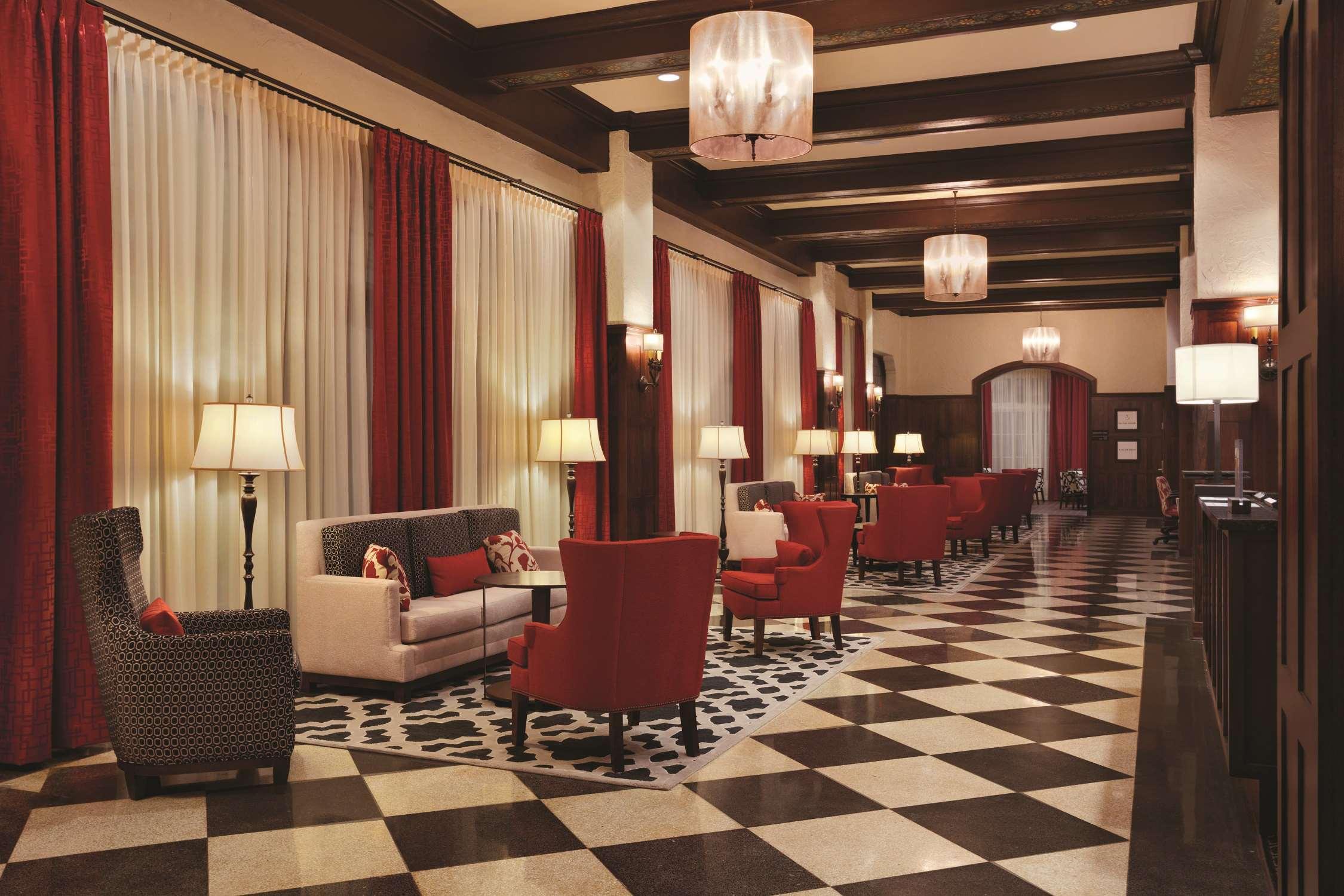 Vista Lobby Hampton Inn & Suites Bradenton Downtown Historic District