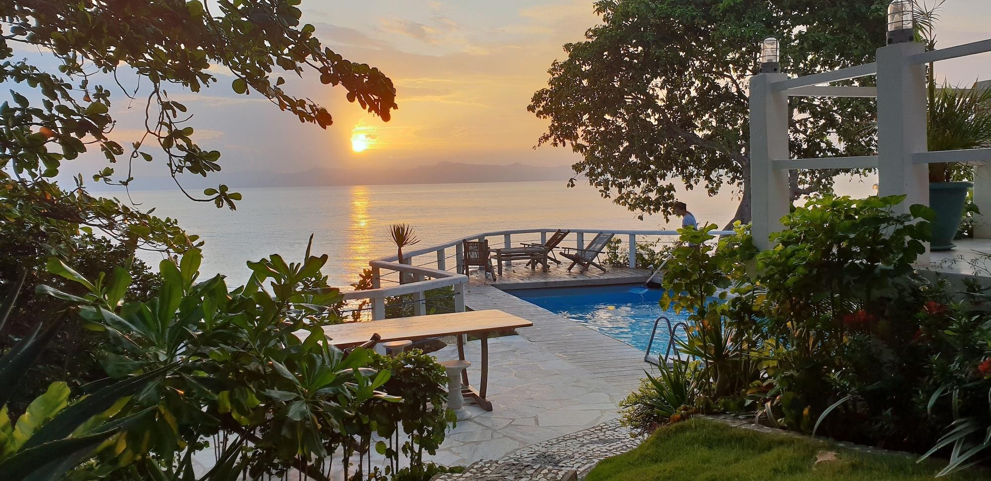 Varios Coral Canyon Romblon - Hostel