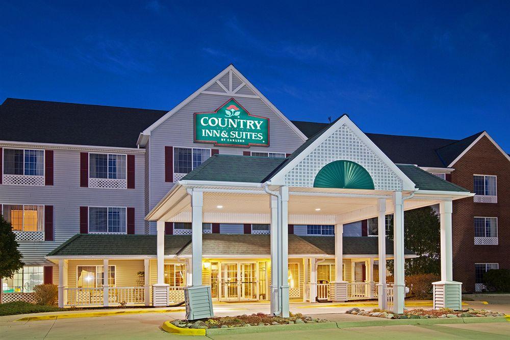 Vista da fachada Country Inn & Suites By Carlson, Galesburg, IL