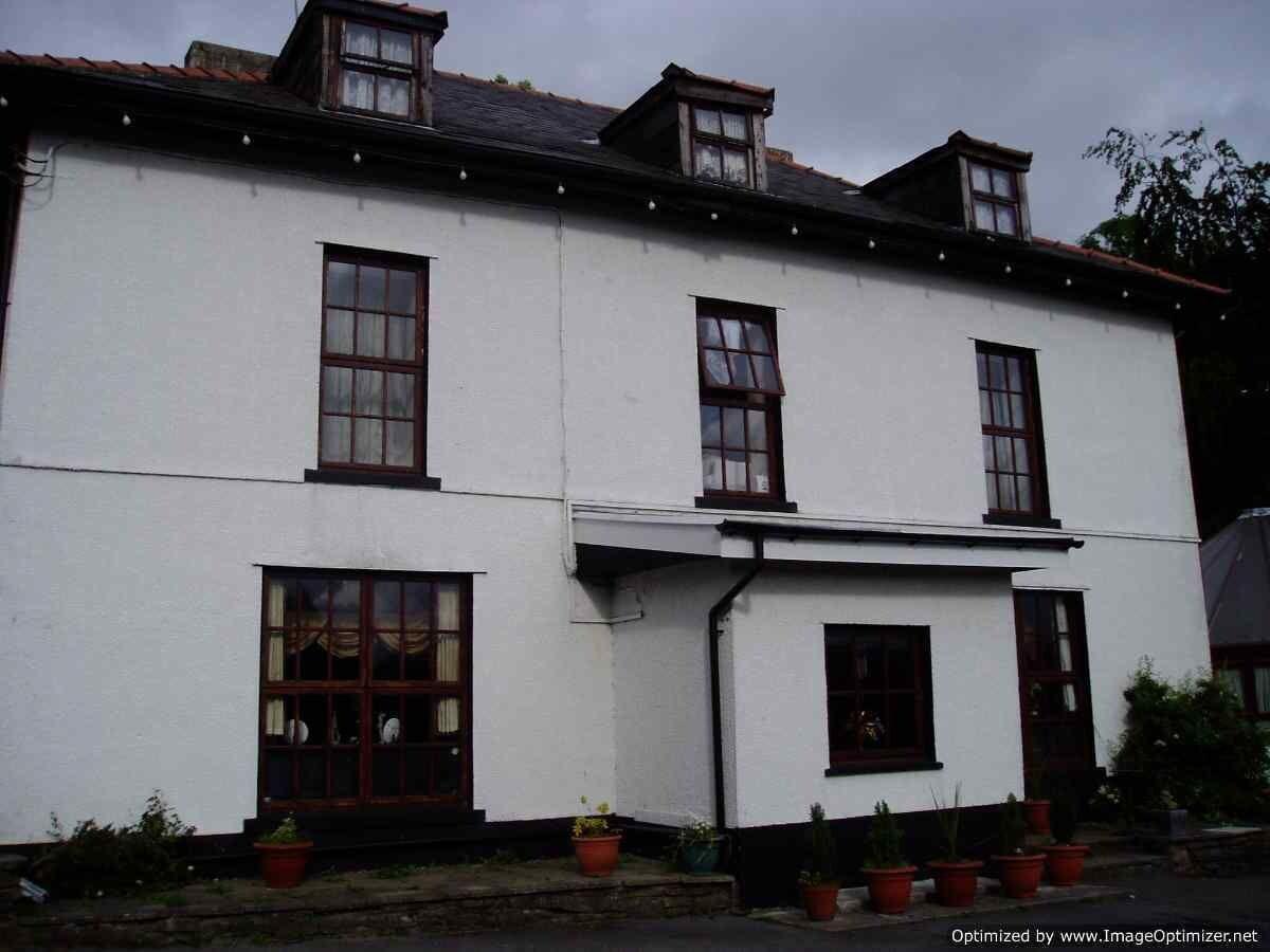 Vista Exterior Rhymney House hotel
