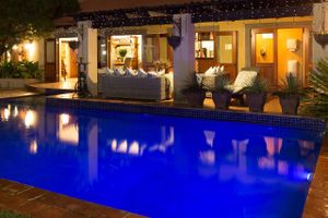 Alojamiento - Opikopi Guest House