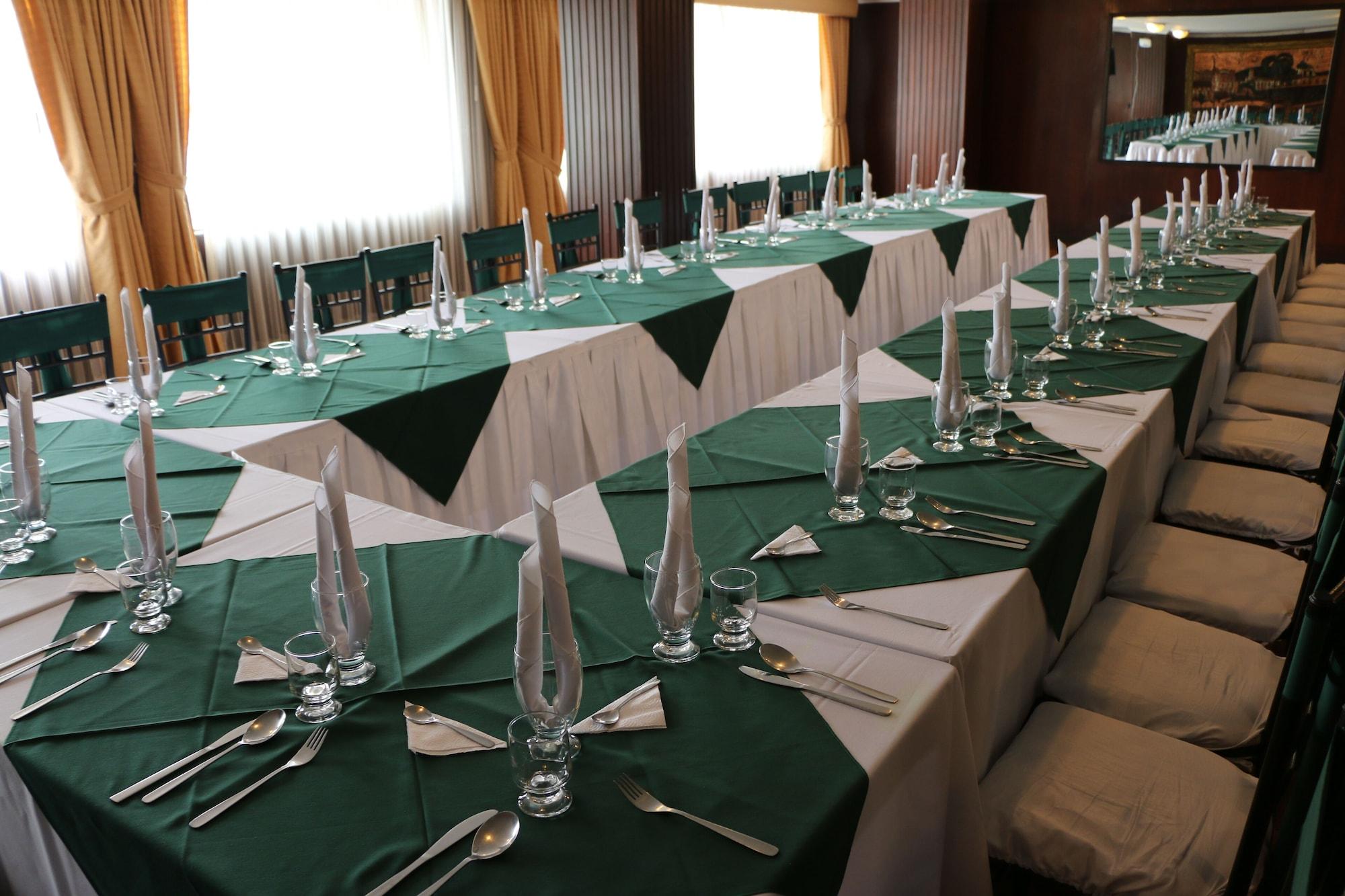 Salón de Baile Hotel 6 de Diciembre